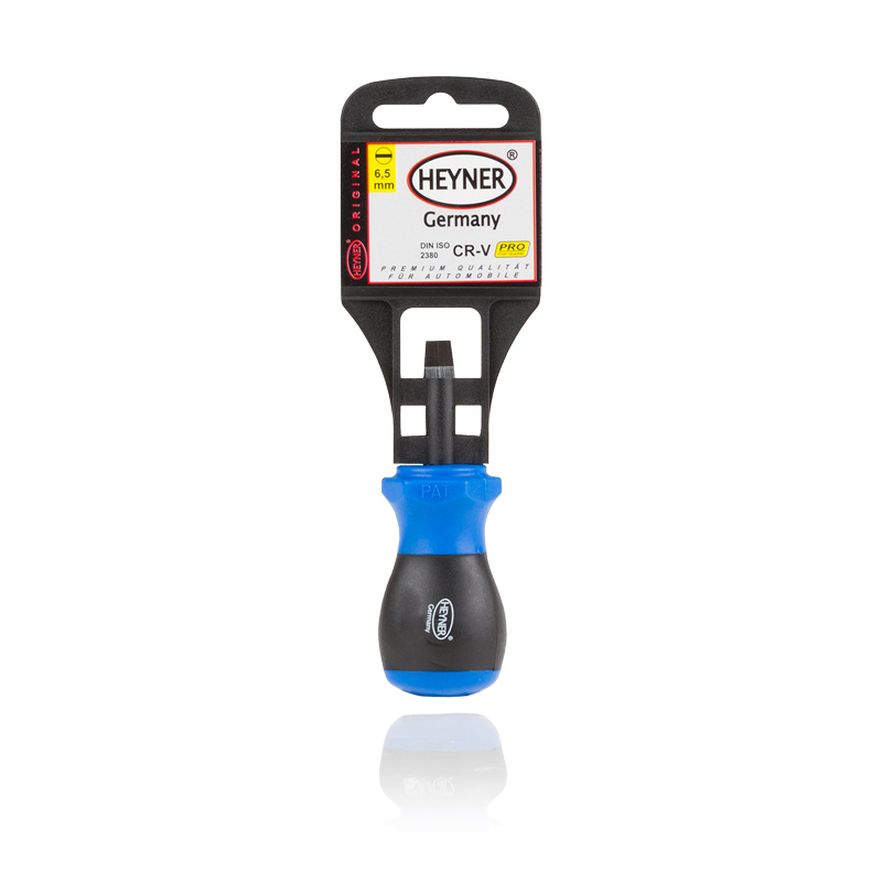 Отвертка Pro Heyner, 6,5 х 30 мм352600 Отвертка Pro Heyner, 6,5 х 30 мм352600Крестовая отвертка Pro Heyner предназначена для монтажа/демонтажа резьбовых соединений. Рабочая часть выполнена из высококачественной нержавеющей хром-ванадиевой стали. Отвертка оснащена эргономичной рукояткой с нескользящим покрытием. Шестигранная передняя часть рукоятки для предотвращает скатывание.Длина рабочей части: 3 см.Ширина рабочей части: 6,5 мм.