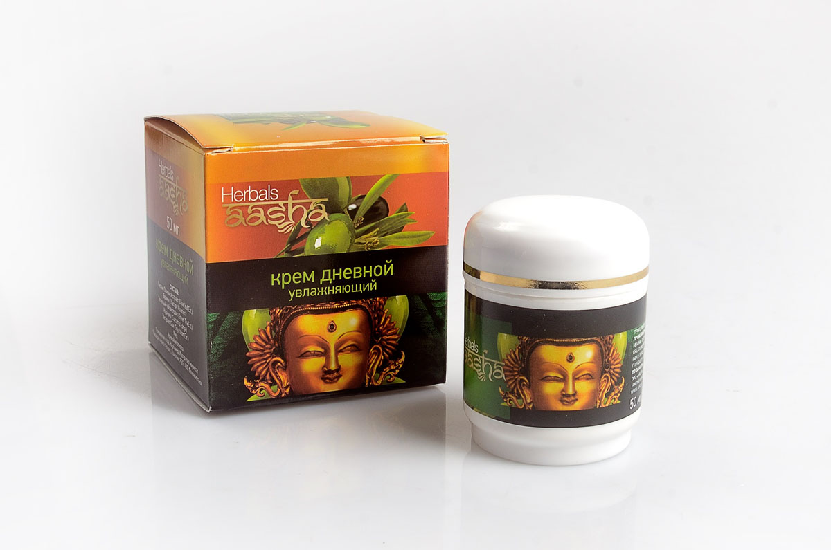 Aasha Herbals Крем для лица Дневной увлажняющий, 50 мл841028001415 Aasha Herbals Крем для лица Дневной увлажняющий, 50 мл841028001415Глубоко увлажняет и питает кожу витаминами А, D, E и К, биофлаваноидами. Способствует выработке коллагена и эластина, придает коже упругость, делает ее подтянутой. Тонизирует и защищает кожу в течении дня. Быстро впитывается. Для любого типа кожи.