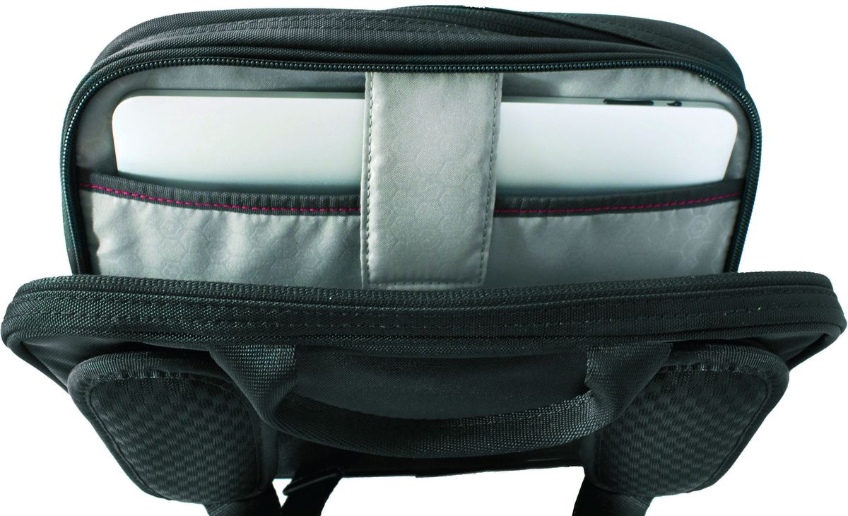 Сумка наплечная Victorinox "Travel Companion", цвет: черный. 31173801