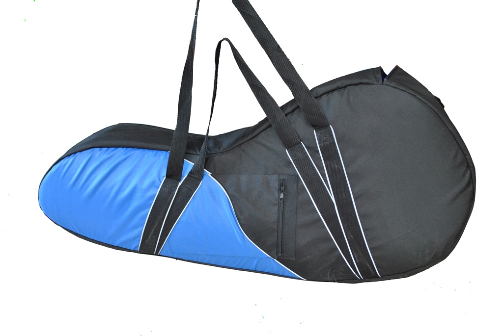 Сумка для лодочного мотора AG-brand Premium 2 т, 3,5 л.с., цвет: черныйAG-Uni-OM-Premium-2T/3,5hp Сумка для лодочного мотора AG-brand Premium 2 т, 3,5 л.с., цвет: черныйAG-Uni-OM-Premium-2T/3,5hpПереноска и хранение лодочного мотора. Сумка изготовлена из ткани плотностью 600den с влагоотталкивающей пропиткой.С внутренней стороны сумка выполнена из ткани с пвх покрытием и имеет антиударные вставки толщиной 8мм из вспененного наполнителя.Сумка на прочной двухзамковой молнии и имеет светоотражающий кант.Все сумки имеют ручки для переноски мотора (в руках и на плече) и снабжены карманом для документации и мелких деталей.