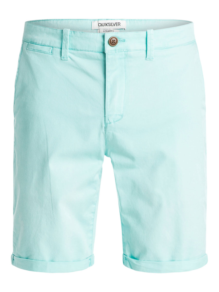 Шорты мужские Quiksilver, цвет: бирюзовый. EQYWS03182-BFK0. Размер 28 (44)EQYWS03182-BFK0 Шорты мужские Quiksilver, цвет: бирюзовый. EQYWS03182-BFK0. Размер 28 (44)EQYWS03182-BFK0Стильные мужские шорты Quiksilver, изготовленные из натурального хлопка с добавлением эластана. Модель прямого покроя с ширинкой на застежке-молнии на талии застегивается на пуговицу, имеются шлевки для ремня. Спереди шорты дополнены двумя втачными карманами с косыми краями, сзади имеются два прорезных кармана на пуговицах.