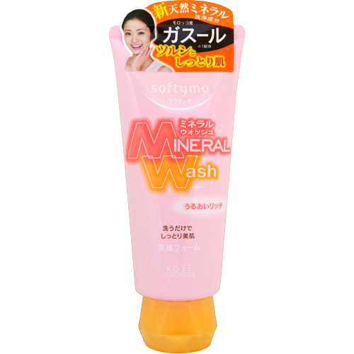 Кose Увлажняющая пенка для умывания с цветочным ароматом, Softymo Mineral Wash 130 г380026 Кose Увлажняющая пенка для умывания с цветочным ароматом, Softymo Mineral Wash 130 г380026Минеральная пенка для нормальной и сухой кожи. Содержит марокканскую глину гассуль - для дополнительного увлажнения. Эффективно удаляет загрязнения и остатки макияжа. Образует густую пену, легко удаляющую остатки жира и загрязнения пор. Содержит 12 видов минералов, жемчужную пудру, глубинную воду, экстракт устриц, экстракт мидий (гликоген из мидий), термальную воду, экстракт ламинарии японской, экстракт фукуса, экстракт бурой и зеленой водоросли, экстракт маточного молочка пчел, экстракт черного сахара, глицерин.Без красителей.Способ применения: выдавите необходимое количество средства и нанесите на влажное лицо. Вспеньте, нежно массируя, уделяя особое внимание проблемным зонам. Смойте теплой водой.Меры предосторожности: В случае попадания средства в глаза, немедленно промойте водой.Храните в месте недоступном для детей.Плотно закрывайте крышку после использования.Частички глины гассуль могут скатываться и приобретать желтоватый оттенок, что является естественным процессом и никак не влияет на качество продукта.