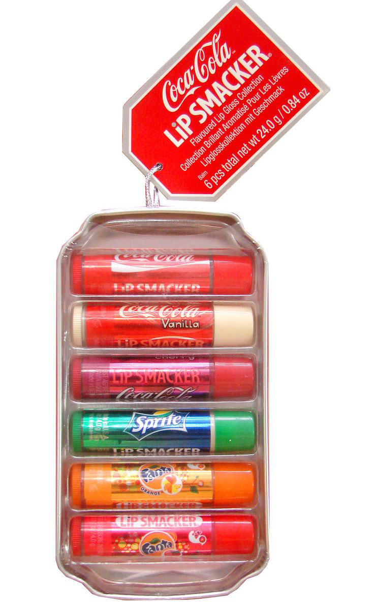 Lip Smacker Набор бальзамов для губ Coca-Cola, Fanta, Sprite, 6 шт14555 Lip Smacker Набор бальзамов для губ Coca-Cola, Fanta, Sprite, 6 шт14555Lip Smacker – это оригинальные блески и бальзамы для губ с самыми разнообразными ароматами. Прекрасно смягчают и увлажняют губы, придавая им сияние.