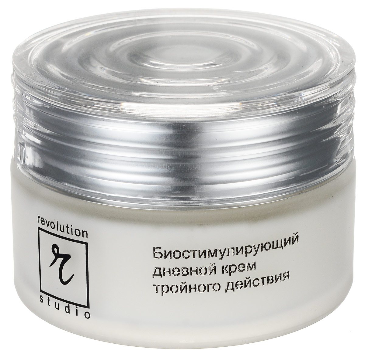 R-Studio Крем дневной тройного действия 50 мл1607 s R-Studio Крем дневной тройного действия 50 мл1607 sКрем дневной тройного действия представляет собой высокодисперсный крем, получаемый с помощью технологии микроэмульгирования. Крем имеет сложный, хорошо сбалансированный состав. Активные ингредиенты крема имеют различные точки приложения в коже, дополняя действие друг друга, и дают ощутимый суммарный эффект: Глубокое увлажнение кожи длительного действия Достигается за счет суперувлажнителя в составе крема фармацевтической гиалуроновой кислоты высокой очистки. Благодаря этому кожа сохраняет гидролипидный баланс в течение всего дня (8-10 часов), и процесс пересыхания и отмирания клеток кожи на этот период полностью прекращается.Антирадикальная защитОбразование в коже перекисей и свободных радикалов, большое количество которых образуется в коже благодаря действию СВЧ - излучений (длительный контакт с компьютерами и бытовой техникой), Солнечной радиации (Ультрафиолетовых лучей), Табачного дыма и Проникающей радиации (высокий радиационный фон) вызывает в коже активное разрушение мембран клеток и хроническую интоксикацию кожи, которая, воздействуя на кожу в течение длительного времени, может привести к возникновению рака кожи - самого злокачественного рака, неподдающегося лечению(!).Наличие антирадикального комплекса на основе препарата «Кордасил» нейтрализует данные негативные процессы. Антирадикальный комплекс, состоящий из полифенолов, биофлавоноидов и витамина Е, осуществляет перехват свободных радикалов, останавливает цепные реакции перекисного окисления и предотвращает разрушение мембраны клеток кожи. Регуляция функции сальных желез Эта функция представляется нам особенно важной из-за климатических особенностей России, часто вызывающих (в качестве защитной реакции кожи) повышенное салоотделение. Постоянное состояние повышенного салоотделения кожи приводит к появлению, так называемой, проблемной кожи, дисбаланс которой создает огромное количество проблем как для женщин, так и для косметологов. Активные растительные компоненты, входящие в Комплекс -липостабилизатор, регулируют салоотделение сальных желез кожи.