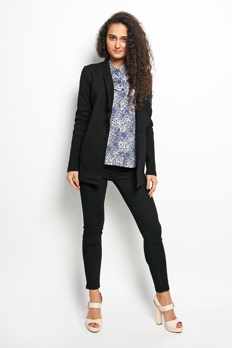 Жакет женский Rocawear, цвет: черный. R011633. Размер S (44)R011633 Жакет женский Rocawear, цвет: черный. R011633. Размер S (44)R011633Женский жакет Rocawear станет модным и стильным дополнением вашего образа. Выполненный из эластичного хлопка с добавлением полиэстера, он имеет приятную на ощупь текстуру, не сковывает движений, обеспечивая комфорт. Лицевая сторона изделия гладкая, изнаночная с мягким и теплым начесом. Жакет с отложным воротником с лацканами и длинными рукавами застегивается спереди на металлическую кнопку. Изделие имеет два втачных кармана. Рукава модели изготовлены из рифленой ткани.Такой жакет будет дарить вам комфорт в течение всего дня!