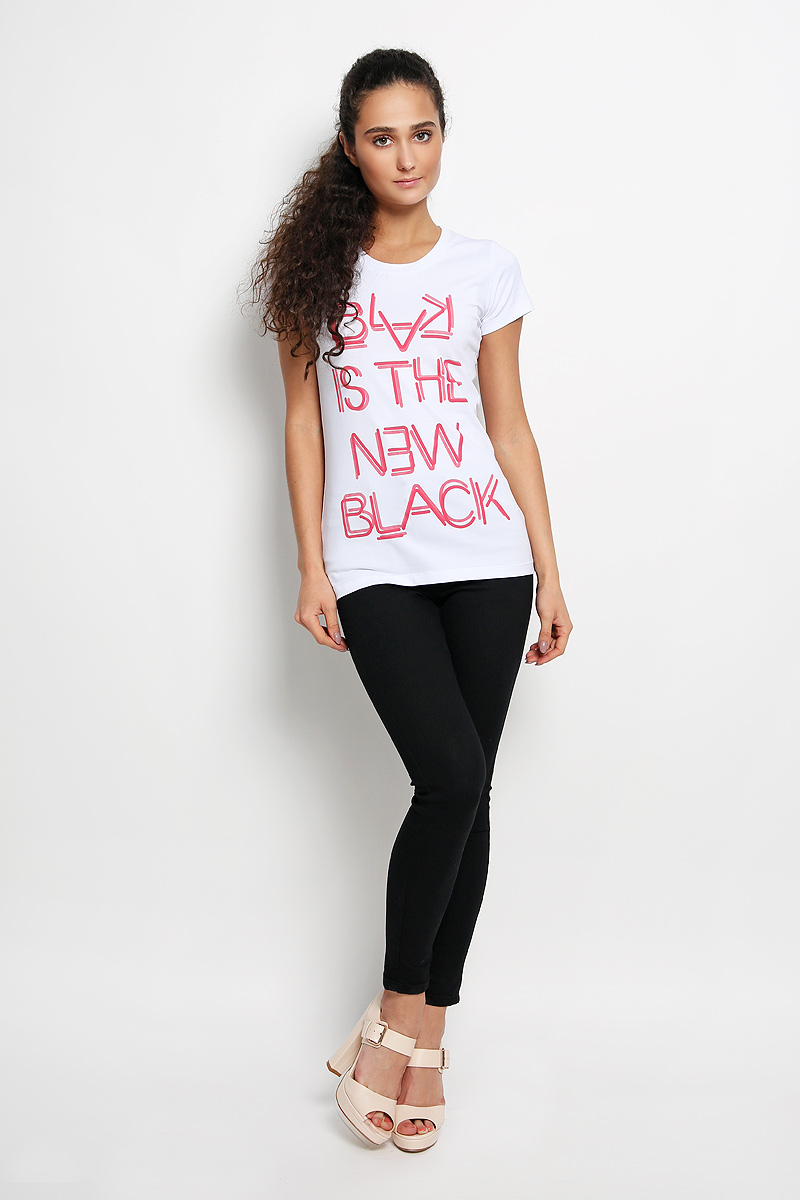 Футболка женская Rocawear, цвет: белый, розовый. R031508. Размер M (46)R031508 Футболка женская Rocawear, цвет: белый, розовый. R031508. Размер M (46)R031508Женская футболка Rocawear, выполненная из эластичного хлопка, поможет создать отличный современный образ. Материал очень мягкий и приятный на ощупь, не сковывает движения и хорошо вентилируется. Футболка с круглым вырезом горловины и короткими рукавами имеет слегка приталенный силуэт. Вырез горловины дополнен трикотажной резинкой. Оформлена модель принтовыми надписями контрастного цвета.Стильный дизайн и высокое качество исполнения принесут удовольствие от покупки и подарят отличное настроение!