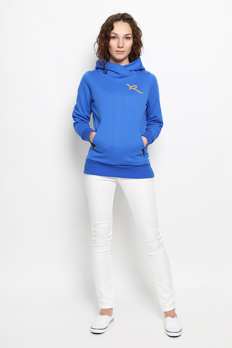 Худи женское Rocawear, цвет: синий. R031502. Размер XS (42)R031502 Худи женское Rocawear, цвет: синий. R031502. Размер XS (42)R031502Женское худи Rocawear, изготовленное из натурального хлопка, не сковывает движения, обладает хорошей гигроскопичностью и позволяет коже дышать. Лицевая сторона изделия гладкая, изнаночная - с мягким начесом, что обеспечивает сохранность тепла и защищает от непогоды.Модель приталенного кроя с капюшоном и длинными рукавами незаменима как для занятия спортом, так и для повседневной носки. Низ рукавов и нижняя часть изделия дополнены эластичными резинками. Спереди предусмотрен два вместительный карман кенгуру. На груди худи оформлено принтом в виде логотипа бренда.Такая модель станет стильным дополнением к вашему гардеробу и подарит вам комфорт в течение всего дня!