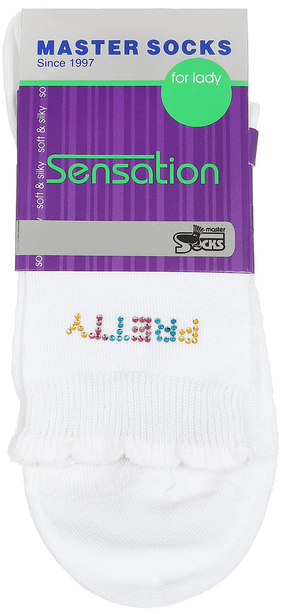 Носки женские Master Socks, цвет: белый. 85712. Размер 2385712 Носки женские Master Socks, цвет: белый. 85712. Размер 2385712Удобные носки Master Socks, изготовленные из высококачественного комбинированного материала, очень мягкие и приятные на ощупь, позволяют коже дышать.Эластичная резинка плотно облегает ногу, не сдавливая ее, обеспечивая комфорт и удобство. Носки дополнены полупрозрачным орнаментом и оформлены аппликацией из стразов в виде надписи. Манжета изделия дополнена рюшами.Практичные и комфортные носки великолепно подойдут к любой вашей обуви.