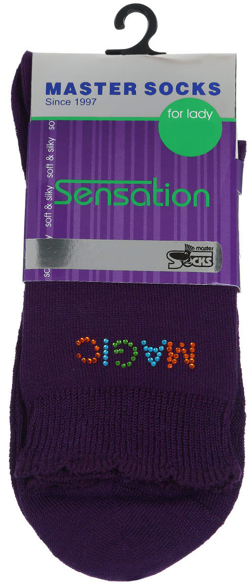 Носки женские Master Socks, цвет: темно-фиолетовый. 85712. Размер 2585712 Носки женские Master Socks, цвет: темно-фиолетовый. 85712. Размер 2585712Удобные носки Master Socks, изготовленные из высококачественного комбинированного материала, очень мягкие и приятные на ощупь, позволяют коже дышать.Эластичная резинка плотно облегает ногу, не сдавливая ее, обеспечивая комфорт и удобство. Носки дополнены полупрозрачным орнаментом и оформлены аппликацией из стразов в виде надписи. Манжета изделия дополнена рюшами.Практичные и комфортные носки великолепно подойдут к любой вашей обуви.