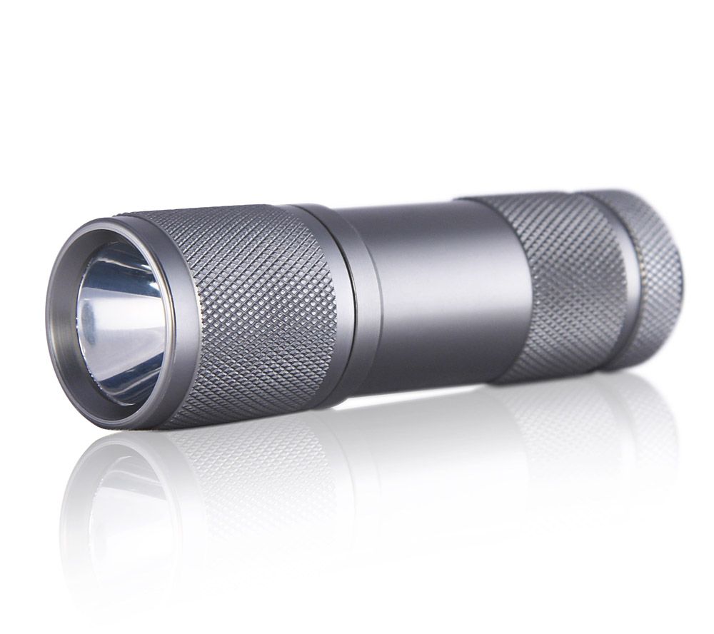 Фонарь ручной Яркий Луч LUX-0.5W4606400104360 Фонарь ручной Яркий Луч LUX-0.5W4606400104360Фонарь Яркий Луч LUX-0.5W: Количество ламп: светодиод 0,5Вт Питание: 3хАAА (R03), в комплект не входят. Материал корпуса: алюминиевый корпус Размеры: 97 x 29 мм (длина х диаметр) Дополнительно: сфокусированная оптическая система повышает дальность светового луча - до 20 м Ремешок для крепления на запястье. Влагозащитная конструкция, противоударный корпус.