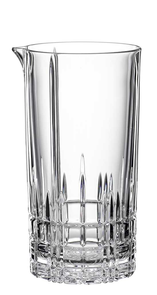 Смесительный кувшин Spiegelau Perfect Cocktail Glass, 750 мл4500153 Смесительный кувшин Spiegelau Perfect Cocktail Glass, 750 мл4500153Смесительный кувшин Spiegelau Perfect Cocktail Glass выполнен из специального стекла. В этом стекле содержится платина и присутствует всего лишь 5% оксида свинца, намного меньше, чем в традиционном хрустале - и это благотворно сказывается на вкусе напитка. Сосуд изящный, тонкий, легкий и очень прочный, он выдерживает более тысячи циклов в посудомоечной машине, не боится легких ударов и падений с небольшой высоты. Его характерный благородный блеск не подвластен времени.Благодаря превосходным характеристикам и высокому статусу ведущие рестораны мира отдают предпочтение немецкой марке Spiegelau (Шпигелау). Диаметр: 10,1 см. Высота кувшина: 18 см.