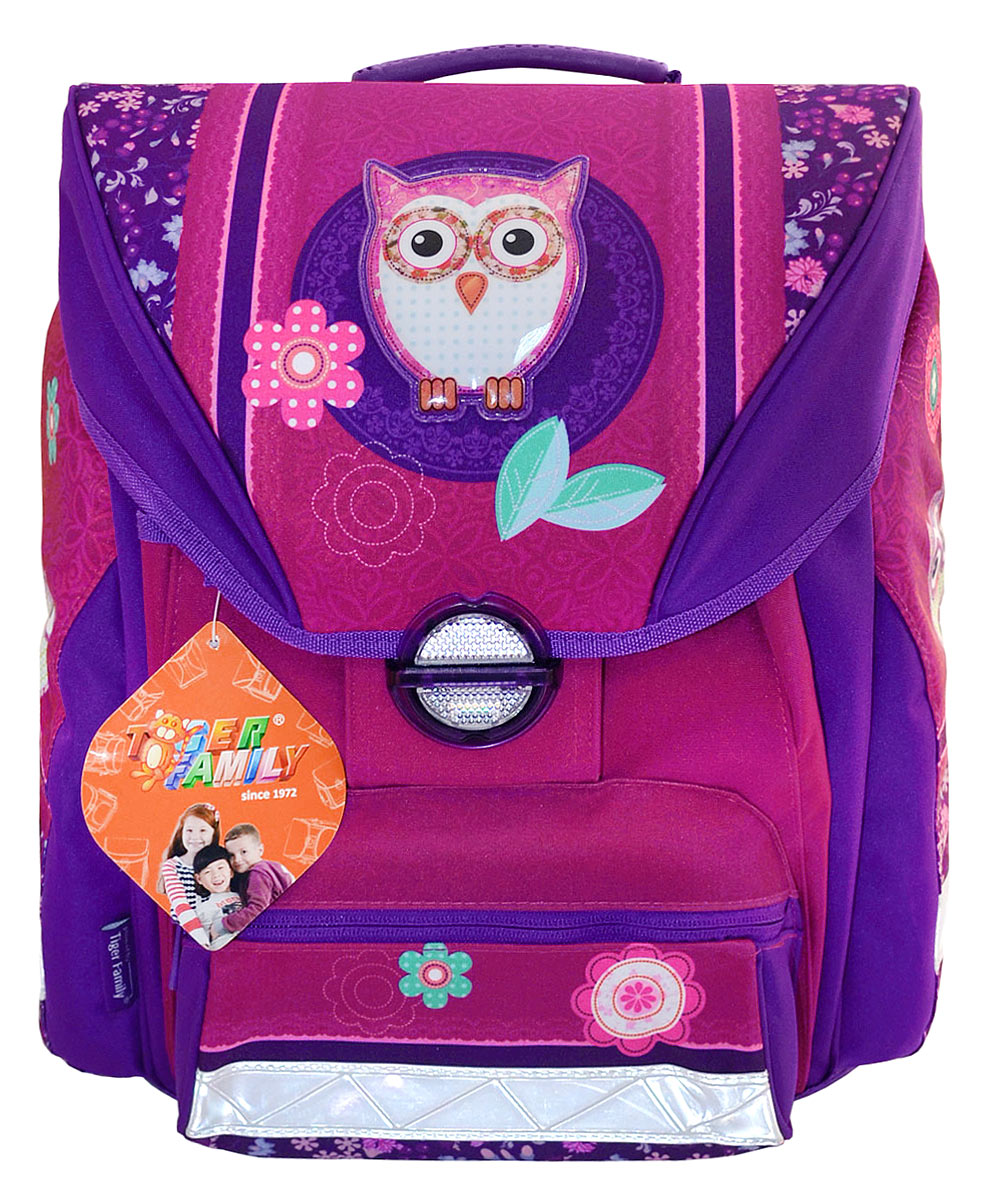 Tiger Enterprise Ранец школьный Owl11118/A/TG Tiger Enterprise Ранец школьный Owl11118/A/TGШкольный ранец Tiger Enterprise Owl обязательно привлечет внимание вашего ребенка. Ранец выполнен из современного легкого и прочного материала с водоотталкивающей пропиткой.Ранец содержит одно вместительное отделение, закрывающееся клапаном на замок-защелку. Внутри отделения имеется открытый карман с жесткой перегородкой на хлястике с липучкой, легкая перегородка и небольшой пришивной карман на молнии. Клапан полностью откидывается, что существенно облегчает пользование ранцем. На внутренней части клапана находится прозрачный пластиковый кармашек, в который можно поместить информацию о владельце или расписание занятий. Клапан украшен нашивкой в виде совы.Ранец имеет два боковых кармана на молниях. Застежки расположены со стороны спинки. Лицевая сторона ранца оснащена накладным карманом на застежке-молнии. Конструкция спинки дополнена эргономичными подушечками, противоскользящей сеточкой и системой вентиляции для предотвращения запотевания спины ребенка. Мягкие анатомические лямки позволяют легко и быстро отрегулировать ранец в соответствии с ростом ребенка. Ранец оснащен эргономичной ручкой для удобной переноски в руке. Пластиковое дно с ножками обеспечивает ранцу хорошую устойчивость и защиту от загрязнений. Светоотражающие элементы гарантируют дополнительную безопасность в темное время суток.Многофункциональный школьный ранец станет незаменимым спутником вашего ребенка в походах за знаниями.