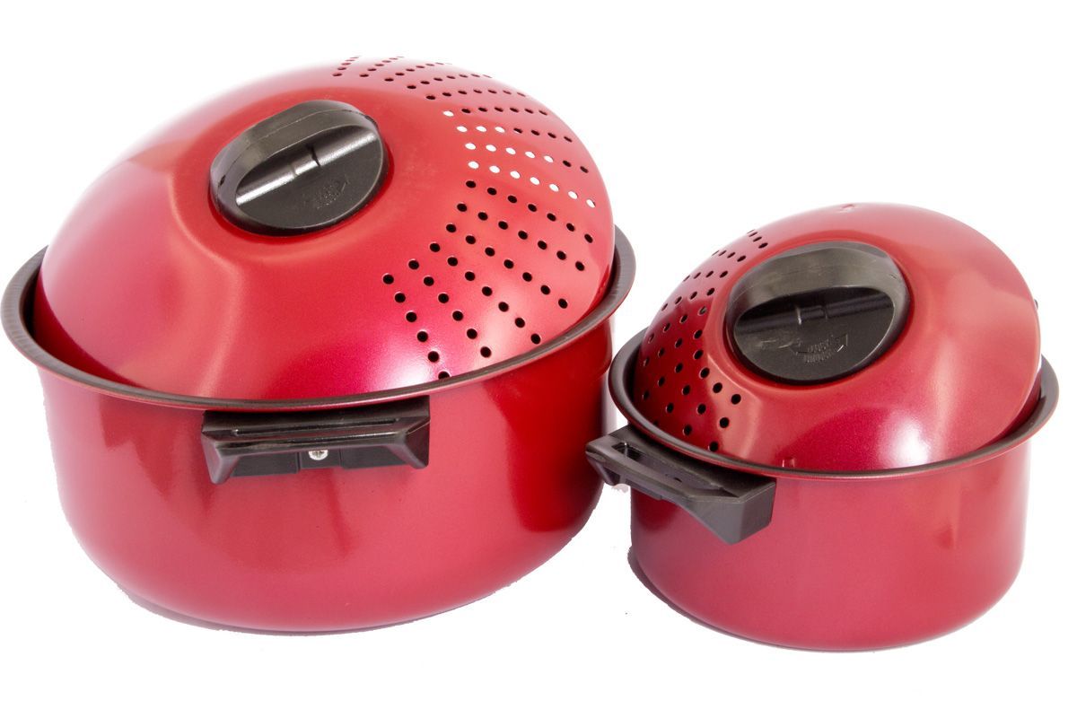 Набор кастрюль для спагетти Pomi d’Oro Vegetto Pasta Set с крышками, с антипригарным покрытием, 4 предмета77.858@23602 / Vegetto Pasta Set Набор кастрюль для спагетти Pomi d’Oro Vegetto Pasta Set с крышками, с антипригарным покрытием, 4 предмета77.858@23602 / Vegetto Pasta SetНабор Pomi d’Oro Vegetto Pasta Set состоит из двух кастрюль разного объема и двух крышек. Кастрюли изготовлены из высококачественной углеродистой стали с антипригарным покрытием. Такое покрытие позволяет готовить практически без использования масла, отличается хорошей стойкостью к внешним воздействиям и не деформируется при нагревании. Они оснащены утолщенным дном, которое обеспечивает наилучшее распределение тепла по поверхности посуды. Ручки выполнены из пластика и надежно крепятся к корпусу емкостей. Крышки оснащены специальными отверстиями для слива жидкости. Посуду можно использовать на всех типах плит, включая индукционные.Объем кастрюль: 1,5 л, 4,5 л.