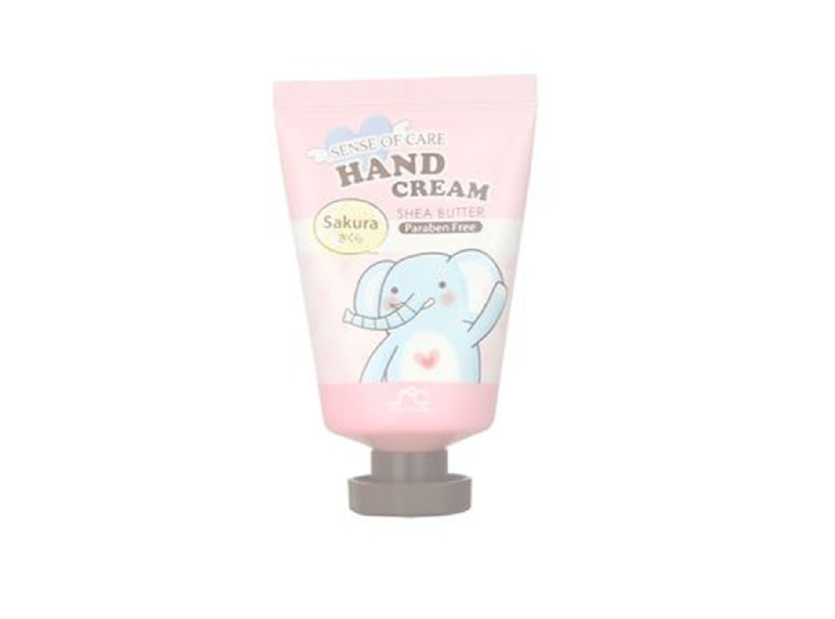 Rainbowbeauty Крем для рук Sense of Care с маслом ши и экстрактом сакуры, без парабенов 35 г362871 Rainbowbeauty Крем для рук Sense of Care с маслом ши и экстрактом сакуры, без парабенов 35 г362871Действие: масло ши имеет выраженные заживляющий и смягчающий эффекты, стимулирует выработку коллагена. Экстракт сакуры содержит каротин, аскорбиновую кислоту, витамины группы В. Обладает противовоспалительным и антимикробным, смягчающим действиями.Продукт не содержит парабены.
