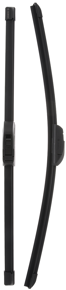 Щетка стеклоочистителя Bosch AR550S, бескаркасная, со спойлером, длина 53/55 см, 2 шт3397118906 Щетка стеклоочистителя Bosch AR550S, бескаркасная, со спойлером, длина 53/55 см, 2 шт3397118906Комплект Bosch AR550S состоит из двух бескаркасных щеток разного размера. Щетки выполнены по современной технологии из высококачественных материалов и предназначены для установки на переднее стекло автомобиля. Отличаются высоким качеством исполнения и оптимально подходят для замены оригинальных щеток, установленных на конвейере. Обеспечивают качественную очистку стекла в любую погоду.AEROTWIN - серия бескаркасных щеток компании Bosch. Щетки имеют встроенный аэродинамический спойлер, что делает их эффективными на высоких скоростях, и изготавливаются из многокомпонентной резины с применением натурального каучука. Комплектация: 2 шт.