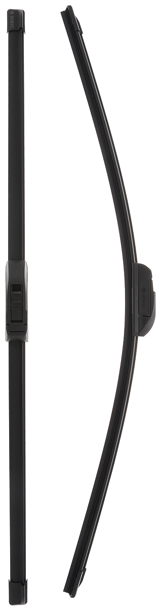 Щетка стеклоочистителя Bosch AR651S, бескаркасная, со спойлером, длина 65 см, 2 шт3397118913 Щетка стеклоочистителя Bosch AR651S, бескаркасная, со спойлером, длина 65 см, 2 шт3397118913Бескаркасная щетка Bosch AR651S, выполненная по современной технологии из высококачественных материалов, предназначена для установки на переднее стекло автомобиля. Отличается высоким качеством исполнения и оптимально подходит для замены оригинальных щеток, установленных на конвейере. Обеспечивает качественную очистку стекла в любую погоду.AEROTWIN - серия бескаркасных щеток компании Bosch. Щетки имеют встроенный аэродинамический спойлер, что делает их эффективными на высоких скоростях, и изготавливаются из многокомпонентной резины с применением натурального каучука.Комплектация: 2 шт.