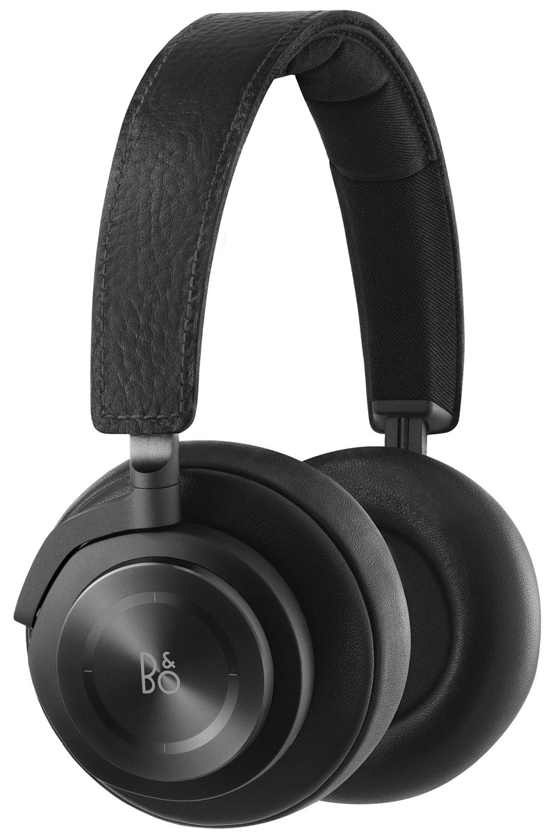 Bang & Olufsen BeoPlay H7, Black беспроводные наушники1643926 Bang & Olufsen BeoPlay H7, Black беспроводные наушники1643926Bang & Olufsen BeoPlay H7 - беспроводные наушники с поддержкой технологии Bluetooth версии 4.2, аудиокодеков aptX и AAC.Наушники оснащены емким литий-ионным аккумулятором, полного заряда которого хватит примерно на 20 часов прослушивания музыки при средней громкости. В случае полного разряда батареи наушники можно подключить и с помощью входящего в комплект традиционного соединительного кабеля. Зарядить аккумулятор можно через интерфейс USB как от сетевого блока питания, так и от ПК.В конструкции наушников также применяются отборные материалы высокого качества, а их сборка производится вручную. Сравнительно небольшой вес сделали данную модель комфортной при длительном ношении, а также удобной для использования в дороге. Хорошая шумоизоляция позволяет получить высокое качество звука даже на невысокой громкости, что дополнительно продлевает время работы от автономного источника питания. Кроме того, наушники оснащены весьма полезной функцией автоотключения, которая срабатывает после 15-минутного перерыва в прослушивании музыки.Bang & Olufsen BeoPlay H7 имеют оригинальное сенсорное управление громкостью звука и порядком воспроизведения композиций, которое осуществляется с помощью касаний тыльной стороны правой чашки. Крепление чашек к оголовью сделано поворотным, благодаря чему наушники займут немного места в багаже.