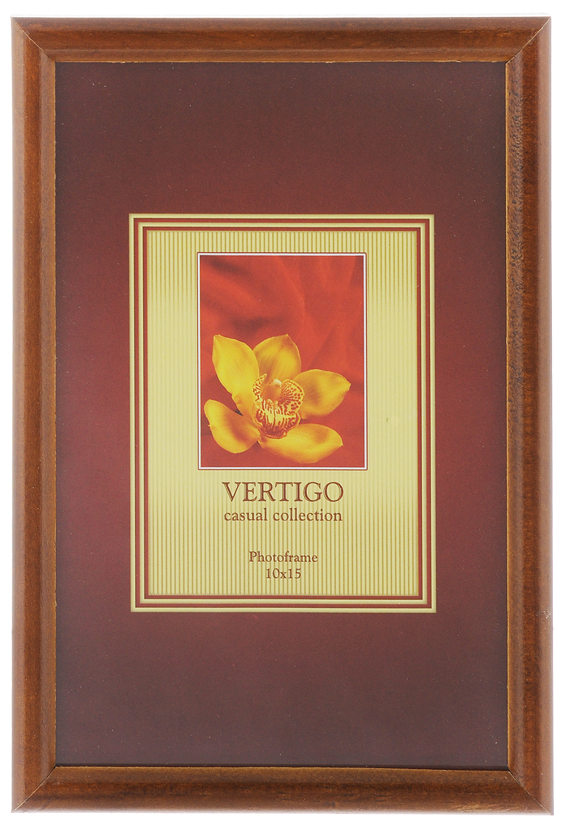 Фоторамка Vertigo Veneto, цвет: темно-коричневый, 10 х 15 см12179 WF-019/179_темно-коричневый Фоторамка Vertigo Veneto, цвет: темно-коричневый, 10 х 15 см12179 WF-019/179_темно-коричневыйФоторамка Vertigo Veneto выполнена из дерева и стекла, защищающего фотографию. Оборотная сторона рамки оснащена специальной ножкой, благодаря которой ее можно поставить в любое удобное место в доме или офисе. Также изделие оснащено специальными металлическими петлями для подвешивания на стену.Такая фоторамка поможет вам оригинально и стильно дополнить интерьер помещения, а также позволит сохранить память о дорогих вам людях и интересных событиях вашей жизни.