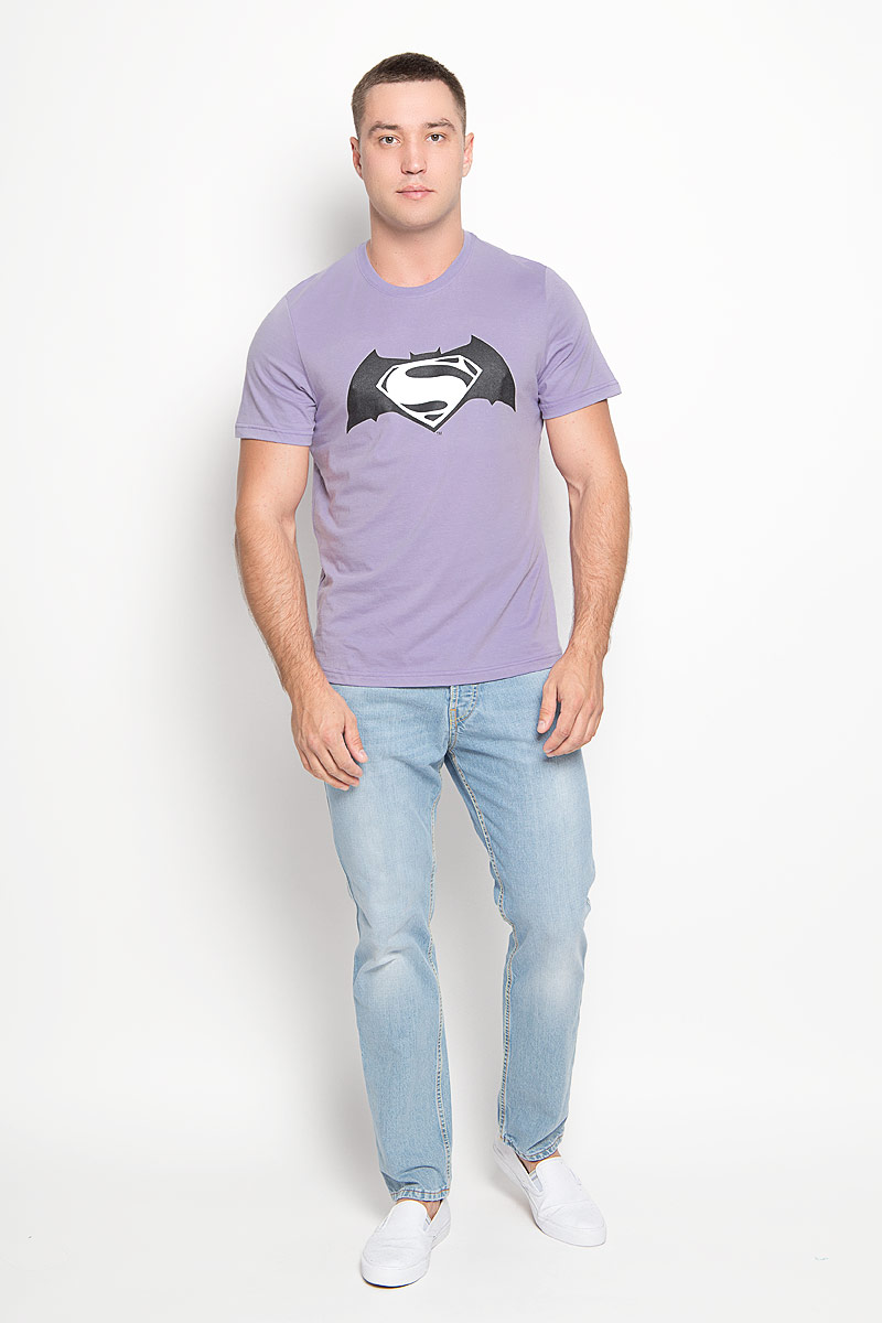 Футболка мужская RHS Superman, цвет: сиреневый. 42906. Размер S (46)42906 Футболка мужская RHS Superman, цвет: сиреневый. 42906. Размер S (46)42906Оригинальная мужская футболка RHS Superman, выполненная из высококачественного хлопка, обладает высокой теплопроводностью, воздухопроницаемостью и гигроскопичностью, позволяет коже дышать. Модель с короткими рукавами и круглым вырезом горловины, оформлена принтом спереди на тему легендарного комикса Batman. Горловина дополнена эластичной трикотажной резинкой.Идеальный вариант для тех, кто ценит комфорт и качество.