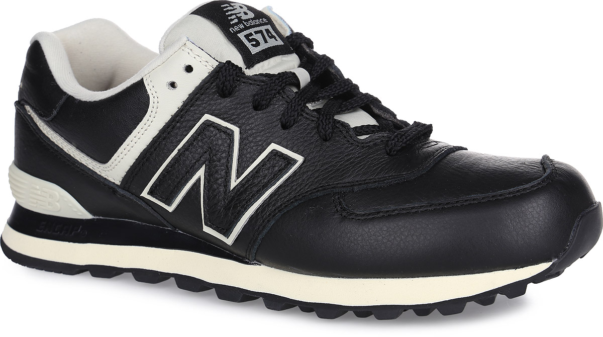 Кроссовки мужские New Balance 574 Classic, цвет: черный. ML574LUC/D. Размер 10 (44)ML574LUC/D Кроссовки мужские New Balance 574 Classic, цвет: черный. ML574LUC/D. Размер 10 (44)ML574LUC/DСтильные кроссовки 574 Classic от New Balance придутся вам по душе. Верх модели выполнен из натуральной и искусственной кожи, язычок - из нейлона. По бокам обувь оформлена нашивками из искусственной кожи в виде фирменного логотипа бренда, на язычке - фирменной нашивкой, на заднике - вышитым названием бренда. Классическая шнуровка надежно зафиксирует изделие на ноге. Мягкая подкладка, изготовленная из текстиля, гарантирует уют и предотвращает натирание. Стелька из материала ЭВА с текстильной поверхностью, дополненная легкой перфорацией для лучшей воздухопроницаемости, обеспечивает комфорт. Благодаря технологии Encap значительно снижается нагрузка на пятку и позвоночник. Резиновая подошва с рифлением обеспечивает отличное сцепление с любой поверхностью. Удобные кроссовки займут достойное место среди коллекции вашей обуви.