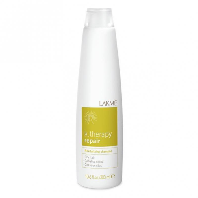Lakme Шампунь восстанавливающий для сухих волос Revitalizing Shampoo Dry Hair, 300 мл43412 Lakme Шампунь восстанавливающий для сухих волос Revitalizing Shampoo Dry Hair, 300 мл43412Ассортимент специально разработанных продуктов для сухих и очень сухих волос.Состояние волос: сухие, пористые и поврежденные волосыВ состав шампуня входит гидратированный сахарный комплекс, который обеспечивает длительный увлажняющий эффект. Водомасленный комплекс растений Бабассу и Макадамия (произрастающих в Бразилии) предотвращает обезвоживание и защищает волосы, обеспечивая питание и блеск. Содержит концентрат ледниковой воды, богатой минералами и олиго-элементами, которые естественным образом смягчают и защищают кожу головы. Благодаря мягкому воздействию подходит для ежедневного использования.Прошел дерматологический контроль