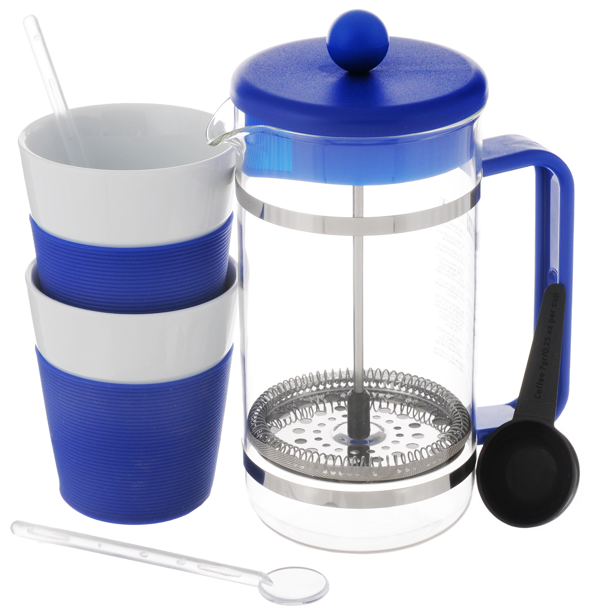 Набор кофейный Bodum Bistro, цвет: синий, белый, 5 предметов. AK1508AK1508-528-Y15 Набор кофейный Bodum Bistro, цвет: синий, белый, 5 предметов. AK1508AK1508-528-Y15Кофейный набор Bodum Bistro состоит из чайника френч-пресса, 2 стаканов и 2 ложек. Френч-пресс выполнен из высококачественного жаропрочного стекла, нержавеющей стали и пластика. Френч-пресс - это заварочный чайник, который поможет быстро приготовить вкусный и ароматный чай или кофе. Металлический нержавеющий фильтр задерживает чайные листочки и частички зерен кофе. Засыпая чайную заварку или кофе под фильтр, заливая горячей водой, вы получаете ароматный напиток с оптимальной крепостью и насыщенностью. Остановить процесс заваривания легко, для этого нужно просто опустить поршень, и все уйдет вниз, оставляя сверху напиток, готовый к употреблению. Для френч-пресса предусмотрена специальная пластиковая ложечка. Элегантные стаканы выполнены из высококачественного фарфора и оснащены резиновой вставкой, защищающей ваши руки от высоких температур. В комплекте - 2 мерные ложечки, выполненные из пластика. Яркий и стильный набор украсит стол к чаепитию и станет чудесным подарком к любому случаю. Изделия можно мыть в посудомоечной машине.Объем френч-пресса: 1 л. Диаметр френч-пресса (по верхнему краю): 10 см. Высота френч-пресса: 21,5 см. Объем стакана: 300 мл. Диаметр стакана по верхнему краю: 8,5 см. Высота стакана: 10 см. Длина глубокой ложечки: 10 см.Длина ложечек: 14 см.