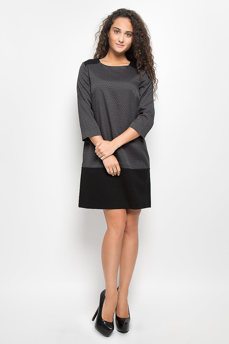 Платье Baon, цвет: черный, темно-серый. B450. Размер L (48)B450_Black-Asphalt Jacquard Платье Baon, цвет: черный, темно-серый. B450. Размер L (48)B450_Black-Asphalt JacquardСтильное платье Baon поможет создать отличный современный образ. Модель изготовлена из вискозы и полиэстера с добавлением полиамида и эластана. Платье-миди свободного кроя с круглым вырезом горловины и рукавами 3/4 оформлено принтом в виде ромбов. Застегивается модель на застежку-молнию, которая расположена на спинке.Такое платье станет стильным дополнением к вашему гардеробу, оно подарит вам комфорт в течение всего дня!