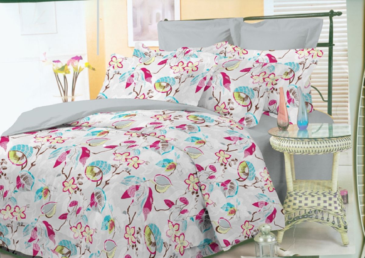 Комплект белья Liya Home Collection Комфорт, 1,5-спальный, наволочки 70x70, цвет: светло-розовый1515150000434 Комплект белья Liya Home Collection Комфорт, 1,5-спальный, наволочки 70x70, цвет: светло-розовый1515150000434Комплект белья Liya Home Collection Комфорт состоит из пододеяльника, простыни и двух наволочек. Изделия выполнены из сатина (100% хлопок).Сатин - производится из высших сортов хлопка, а своим блеском и легкостью напоминает шелк. Постельное белье из сатина превращает жаркие летние ночи в прохладные и освежающие, а холодные зимние - в теплые и согревающие.