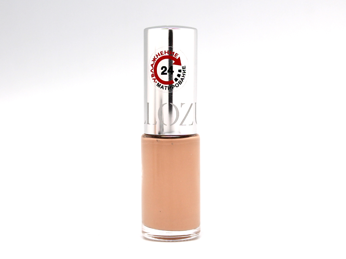 YZ тональное средство Foundation Cream Matt , тон 24, 30 мл5424 YZ тональное средство Foundation Cream Matt , тон 24, 30 мл5424Стойкий тональный крем c 24-х часовым действием. Создает ровное матовое покрытие, убирая нежелательный блеск. Легко и равномерно распределяется, ложится тончайшим слоем «второй кожи», скрывая несовершенства, выравнивая структуру и тон лица, сужая поры. За счет сетчатой микроструктуры не препятствует кожному дыханию. Обладает достаточно плотной маскирующей текстурой, при этом не содержит масел. Создает ровное покрытие -матовую вуаль с легким эффектом пудры. Позволяет создать изысканный макияж. Подходит для жирной и комбинированной кожи.
