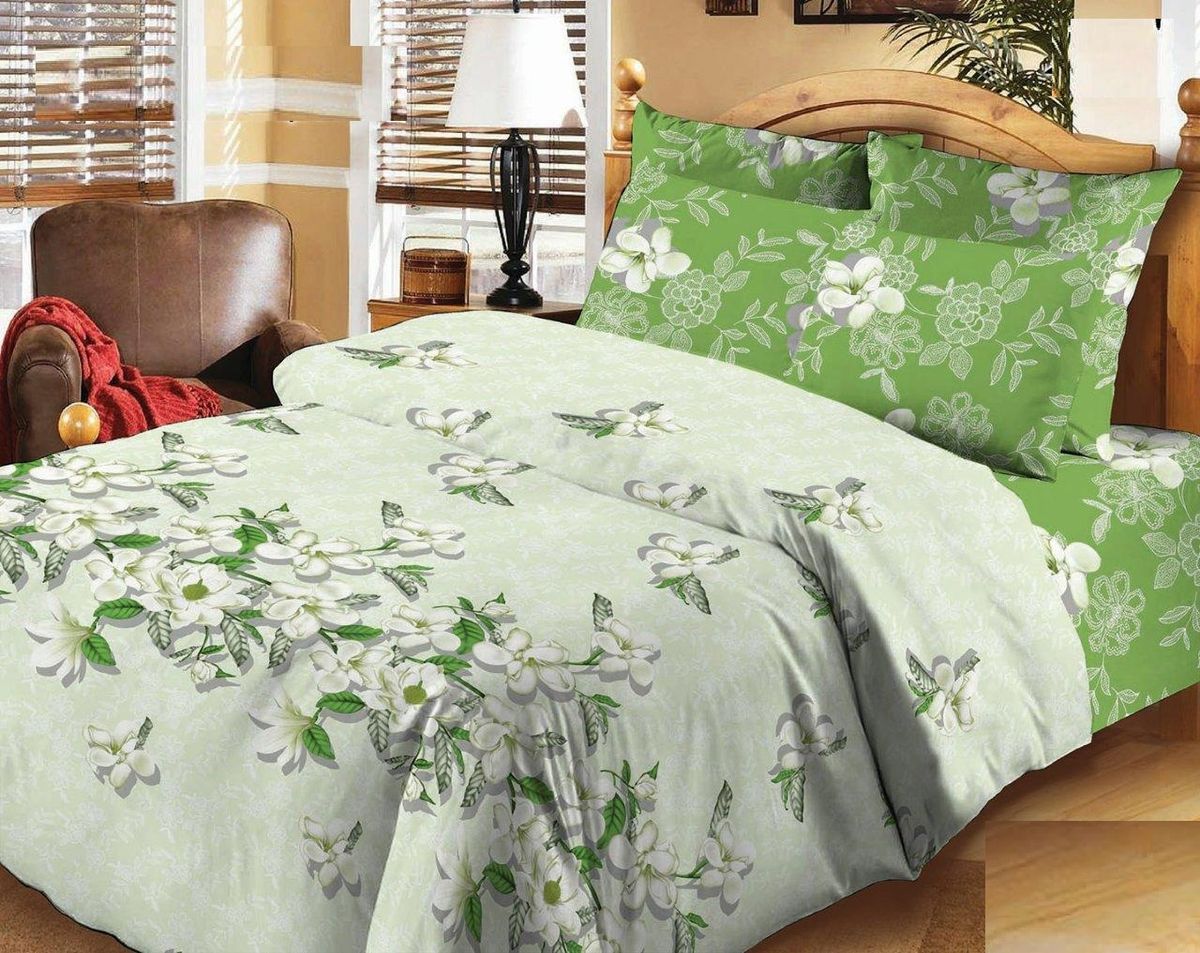 Комплект белья Liya Home Collection Яблоневый цвет, 2-спальный с евро простыней, наволочки 70x70, цвет: белый, зеленый1515150000052 Комплект белья Liya Home Collection Яблоневый цвет, 2-спальный с евро простыней, наволочки 70x70, цвет: белый, зеленый1515150000052Комплект белья Liya Home Collection Яблоневый цвет состоит из пододеяльника, евро простыни и двух наволочек. Изделия выполнены из хлопка (70%) и полиэстера (30%). Хлопок является классическим примером гигроскопичности, гигиеничности, натуральности и простоты. Сочетание его с полиэстером лишает ткань присущих хлопку недостатков. Изделия из хлопка с полиэстером не выгорают, не растягиваются, дольше используются. Постельное белье из хлопка с полиэстером имеет двукратную продолжительность эксплуатации, по сравнению с чистым хлопком, оно не мнется и сохнет очень быстро.