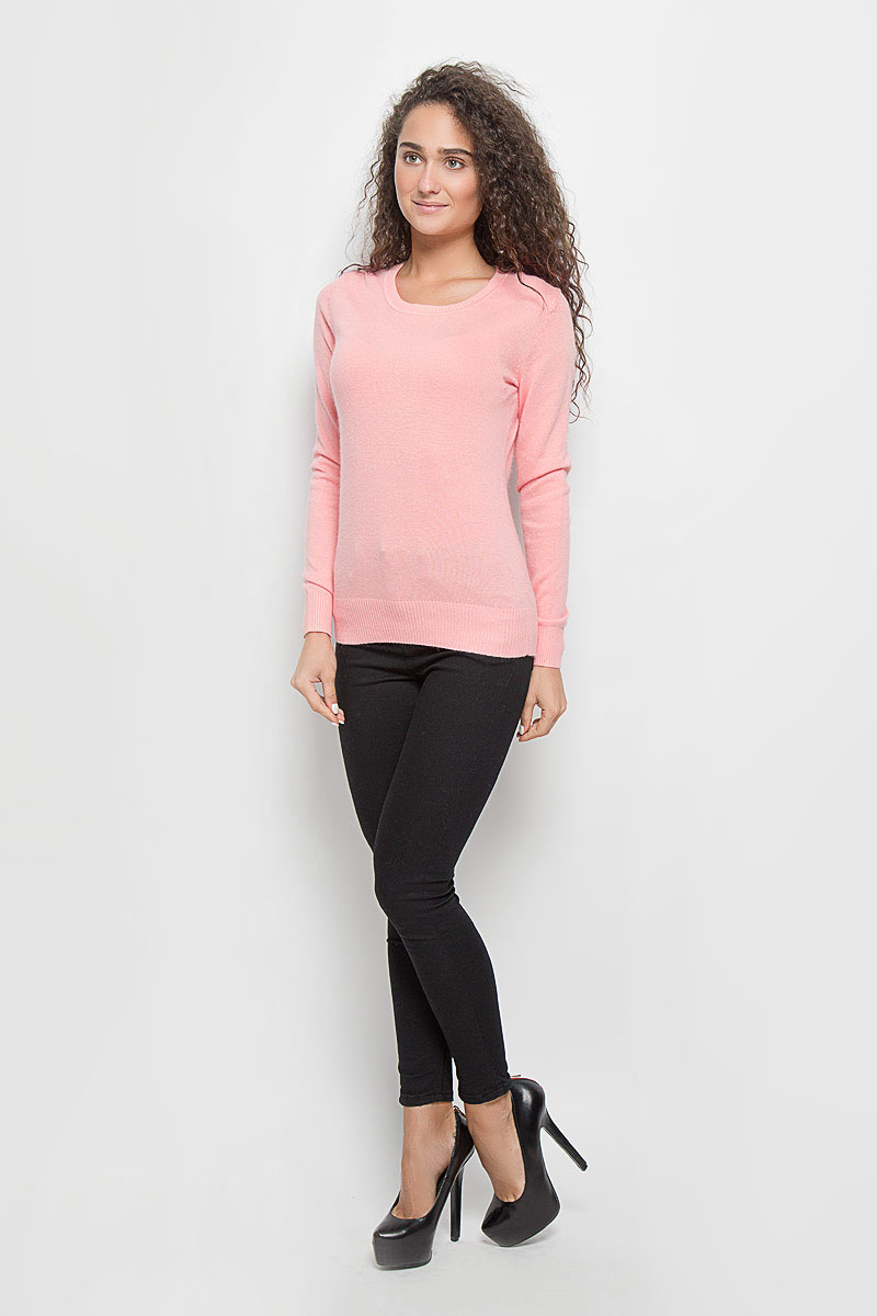 Джемпер женский Baon, цвет: розовый. B136705. Размер S (44)B136705_Dawn Pink Melange Джемпер женский Baon, цвет: розовый. B136705. Размер S (44)B136705_Dawn Pink MelangeОригинальный женский джемпер Baon, изготовленный из высококачественной пряжи, мягкий и приятный на ощупь, не сковывает движений и обеспечивает наибольший комфорт.Модель с круглым вырезом горловины и длинными рукавами великолепно подойдет для создания образа в стиле Casual. Однотонный джемпер отлично сочетается с любыми нарядами. Низ изделия, манжеты и горловина связаны резинкой. Этот джемпер послужит отличным дополнением к вашему гардеробу. В нем вы всегда будете чувствовать себя уютно и комфортно в прохладную погоду.