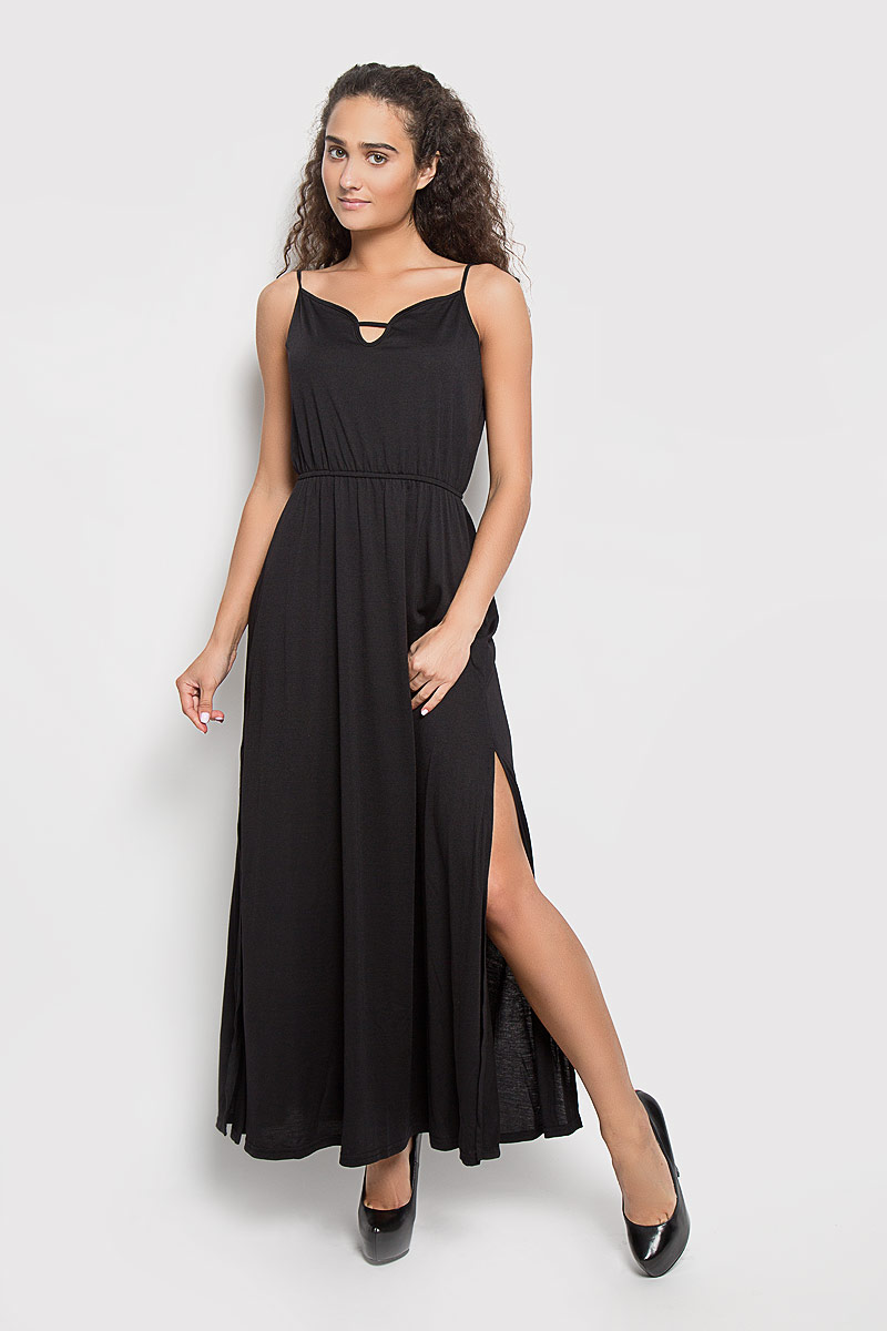 Платье Glamorous, цвет: черный. CK2769. Размер M (46)CK2769_Black Платье Glamorous, цвет: черный. CK2769. Размер M (46)CK2769_BlackЭлегантное длинное платье Glamorous, выполненное из 100% полиэстера, преподносит все достоинства женской фигуры. Модель с регулируемыми по длине бретелями имеет фигурный вырез горловины. На линии талии платье дополнено эластичной резинкой. По бокам изделие оформлено разрезами.В таком наряде вы безусловно привлечете восхищенные взгляды окружающих. Это платье станет отличным дополнением к вашему гардеробу!