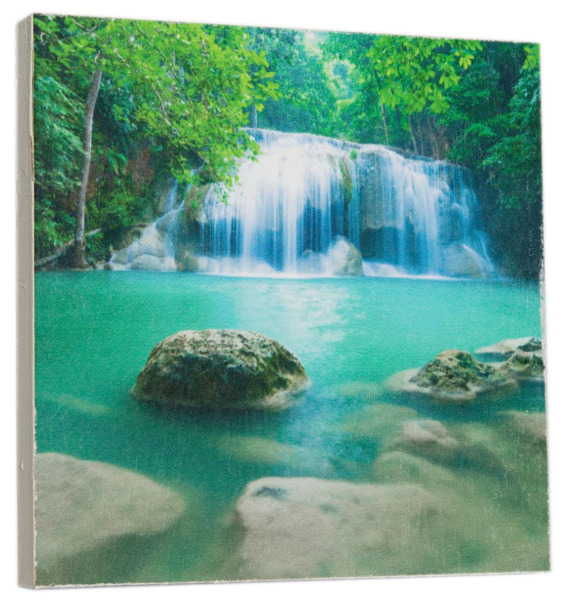 Картина Mister Poster Лазурный водопад, 22 х 22 см0275-22-22 Картина Mister Poster Лазурный водопад, 22 х 22 см0275-22-22Картина Mister Poster - это высококачественная репродукция на деревянной раме. Лицевая поверхность имитирует штукатурку или натуральный холст, края окрашены вручную специальным декоративным составом.Современные технологии, уникальное оборудование и оригинальные чернила, используемые при изготовлении, делают постер устойчивым к выцветанию, а также гарантируют стойкость к воздействию негативных внешних факторов. Интерьер дома и офиса, в котором находится человек, в значительной степени влияет на его настроение и работоспособность. Правильное оформление интерьера создает благоприятный психологический климат, улучшает настроение и мотивирует. Добавьте «красок» в ваш интерьер и, возможно, в вашу жизнь.