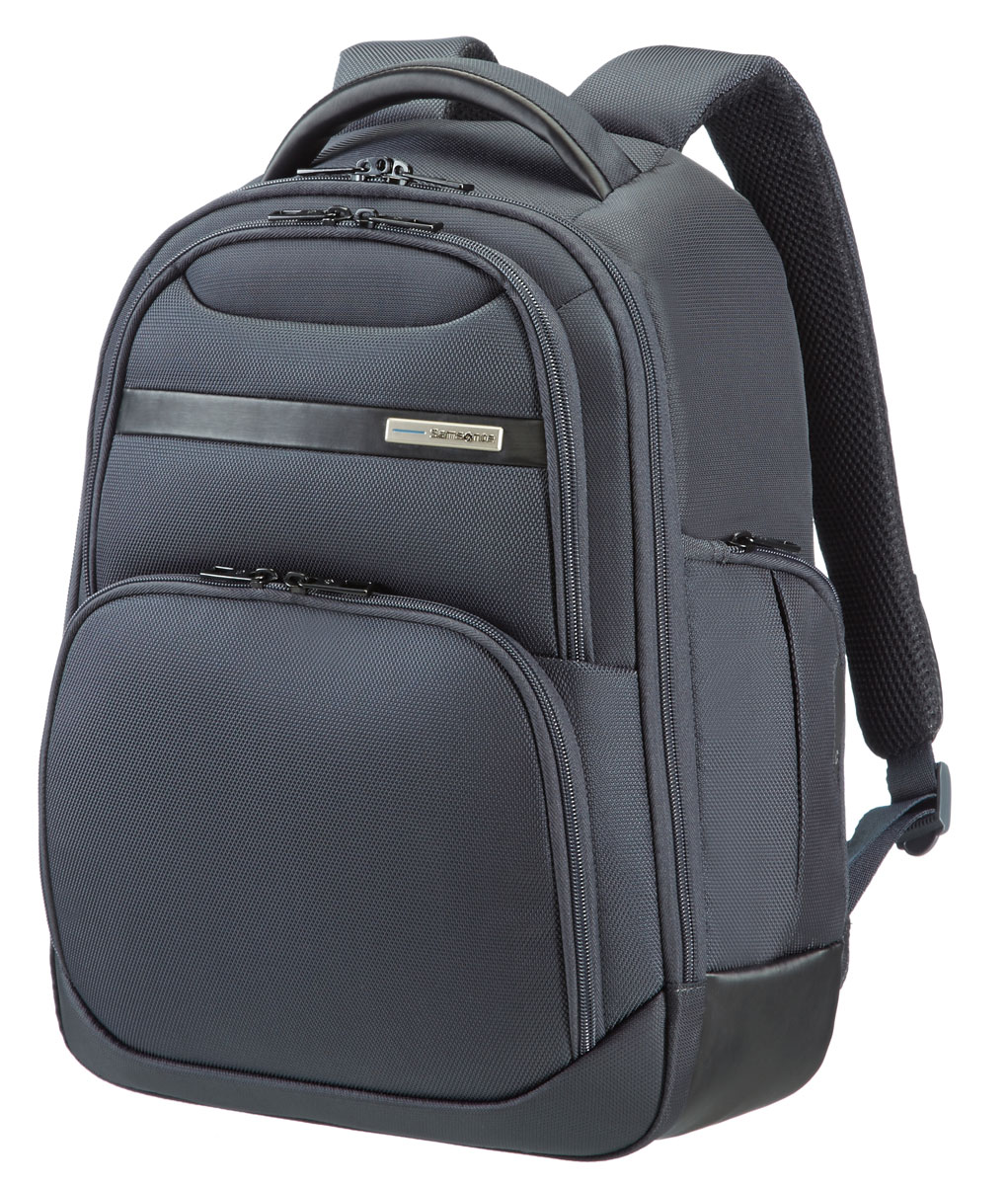 Рюкзак для ноутбука Samsonite Guardit, цвет: темно-серый, 31,5 х 17,5 х 42 см39V*08007 Рюкзак для ноутбука Samsonite Guardit, цвет: темно-серый, 31,5 х 17,5 х 42 см39V*08007Рюкзак для ноутбука Samsonite Guardit до 14 изготовлен из полиэстера. Коллекция Guardit является идеальным решением для пользователей ноутбуков,объединяет в себе базовую функциональность с отличным внешним видом. Особенности коллекции: передний карман с внутренней организацией, умный карман, верхняя ручка с прокладкой из неопрена.Размер рюкзака: 31,5 х 17,5 х 42 см Объем рюкзака: 15 л.