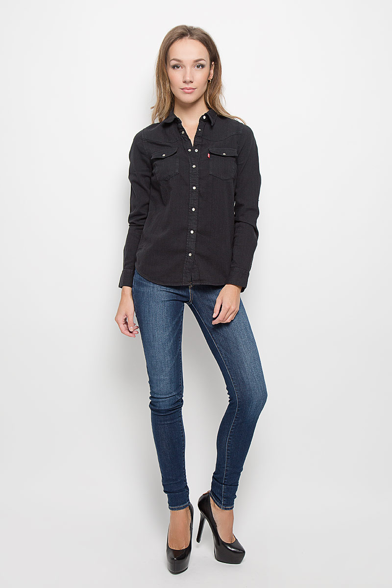 Рубашка женская Levis®, цвет: черный. 2499600030. Размер S (44)2499600030 Рубашка женская Levis®, цвет: черный. 2499600030. Размер S (44)2499600030Стильная женская рубашка Levis®, выполненная из натурального хлопка, очень мягкая, приятная на ощупь и позволяет коже дышать, тем самым обеспечивая наибольший комфорт при носке. Модель с отложным воротником застегивается на кнопки, сверху - на пуговицу. Длинные рукава рубашки дополнены манжетами на кнопках. На груди расположены два накладных кармана с клапанами на кнопках.Такая рубашка подчеркнет ваш вкус и поможет создать великолепный стильный образ.