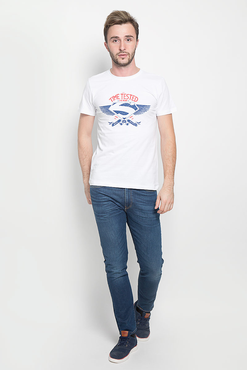 Футболка мужская RHS Superman, цвет: белый. 44666. Размер L (50)44666 Футболка мужская RHS Superman, цвет: белый. 44666. Размер L (50)44666Мужская футболка RHS Superman поможет создать отличный современный образ в стиле Casual. Модель, изготовленная из натурального хлопка, очень мягкая, тактильно приятная, не сковывает движения и позволяет коже дышать.Футболка с круглым вырезом горловины и короткими рукавами оформлена спереди буквенным принтом и логотипом Супермена. Вырез горловины дополнен трикотажной резинкой.Такая футболка станет стильным дополнением к вашему гардеробу, она подарит вам комфорт в течение всего дня!