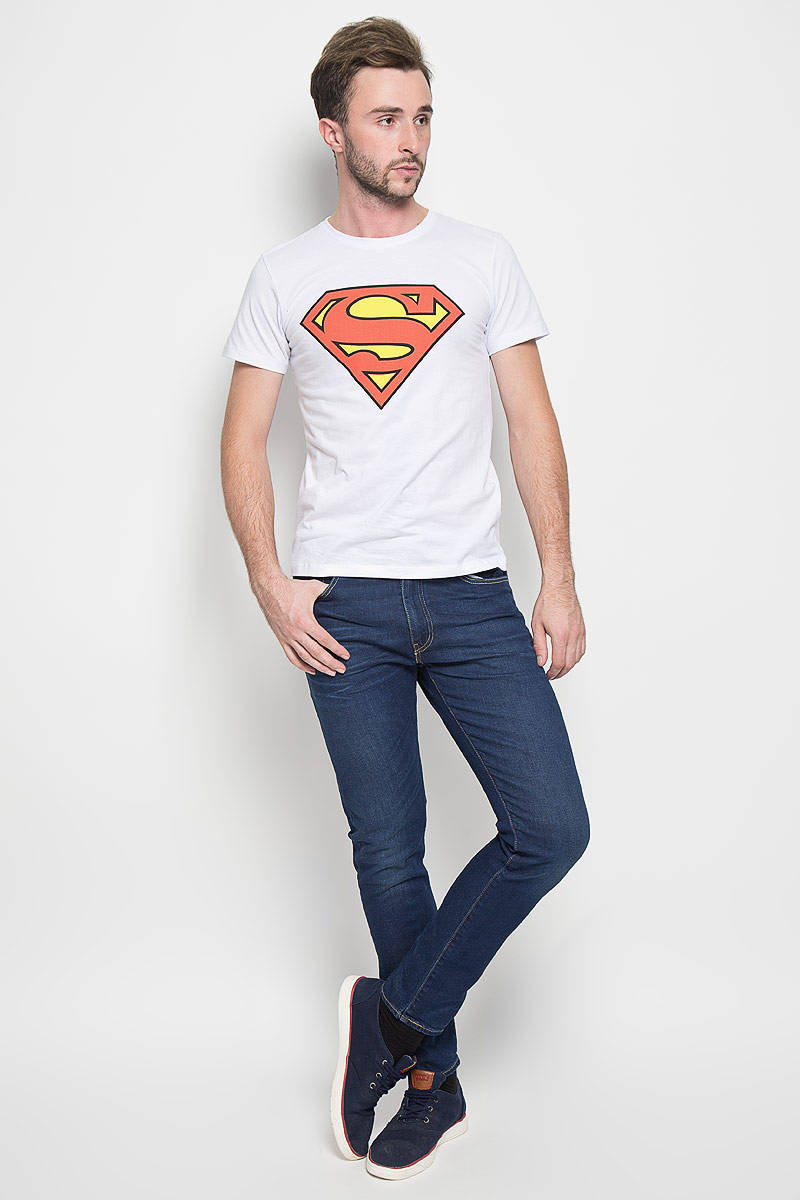 Джинсы мужские Levis® 512, цвет: синий. 2883300150. Размер 29-32 (44-32)2883300150 Джинсы мужские Levis® 512, цвет: синий. 2883300150. Размер 29-32 (44-32)2883300150Мужские джинсы Levis® 512, выполненные из эластичного хлопка, станут отличным дополнением к вашему гардеробу. Ткань плотная, тактильно приятная, позволяет коже дышать.Джинсы зауженного к низу кроя и низкой посадки застегиваются на пуговицу в поясе и ширинку на молнии. На поясе предусмотрены шлевки для ремня. Модель имеет классический пятикарманный крой: спереди - два втачных кармана и один маленький накладной, а сзади - два накладных кармана. Изделие оформлено легким эффектом искусственного состаривания денима: потертостями и перманентными складками. Украшены джинсы металлическими клепками и контрастной прострочкой. Отличное качество, дизайн и расцветка делают эти джинсы стильным и модным предметом мужской одежды.