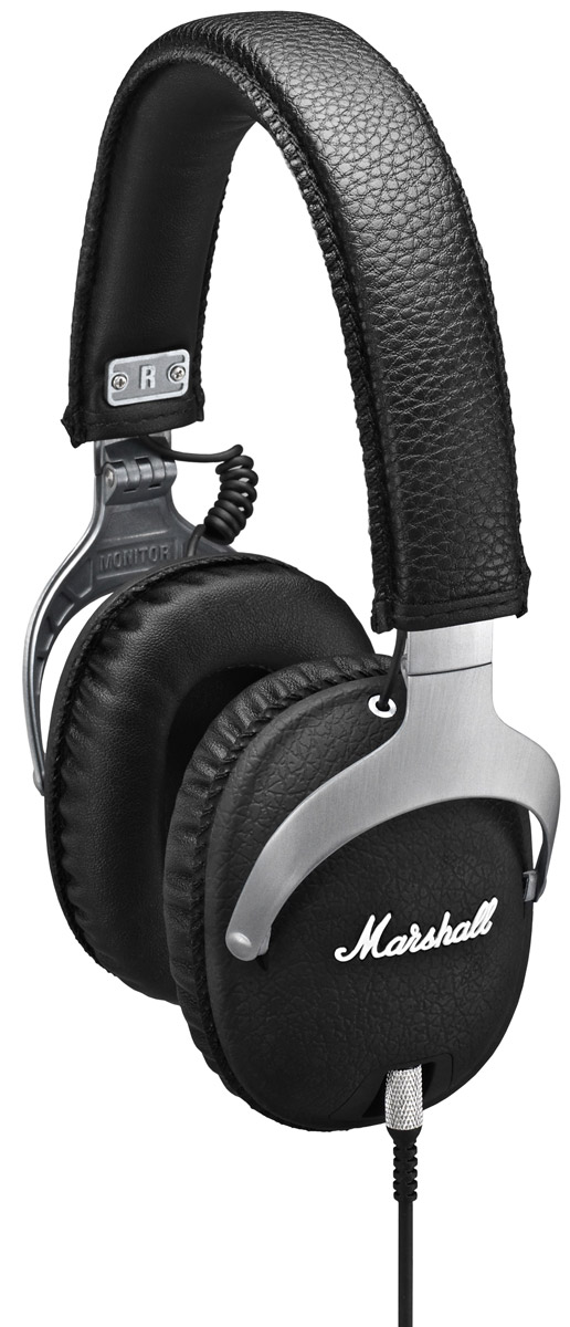 Marshall Monitor Steel Edition, Black наушники15118582 Marshall Monitor Steel Edition, Black наушники15118582Больше рока! Больше металла! Встречайте лимитированную версию Marshall Monitor.Marshall Monitor Steel Edition — это легендарные наушники класса Hi-Fi в новом исполнении. Отделка благородной сталью в совокупности с характерным олдскульным дизайном придаёт модели неповторимый стиль. Звукоизолирующая конструкция и закрытое акустическое оформление позволяют эффективно редуцировать воздействие внешних шумов, обеспечивая тот самый легендарный звук, которым славятся классические усилители Marshall. Наушники обеспечивают великолепное звучание на всём передаваемом диапазоне, в том числе глубокие басы от 10 герц.Устройство наушников включает съёмный кабель с микрофоном и пультом управления, которые обеспечивают совместимость с мобильными девайсами. Marshall Monitor Steel Edition имеют складную конструкцию с прочными металлическими петлями, в комплекте также идёт компактный мешочек для хранения.Наушники используют систему F.T.F., которая позволяет радикально изменять звучание. Система предусматривает дополнительные вкладыши в чашки излучателей, наличие которых делает звук мягким и тёплым. Эти вкладыши можно с лёгкостью удалить и получить более выразительный звук.Эффективная шумоизоляцияВеликолепный звук, глубокие басыРазъём 3,5 мм на каждой чаше для подключения динамиков или других наушниковСъёмный двусторонний кабель с витым участкомОсобенный металлический штекер с пружинным амортизатором для защиты от перегиба провода