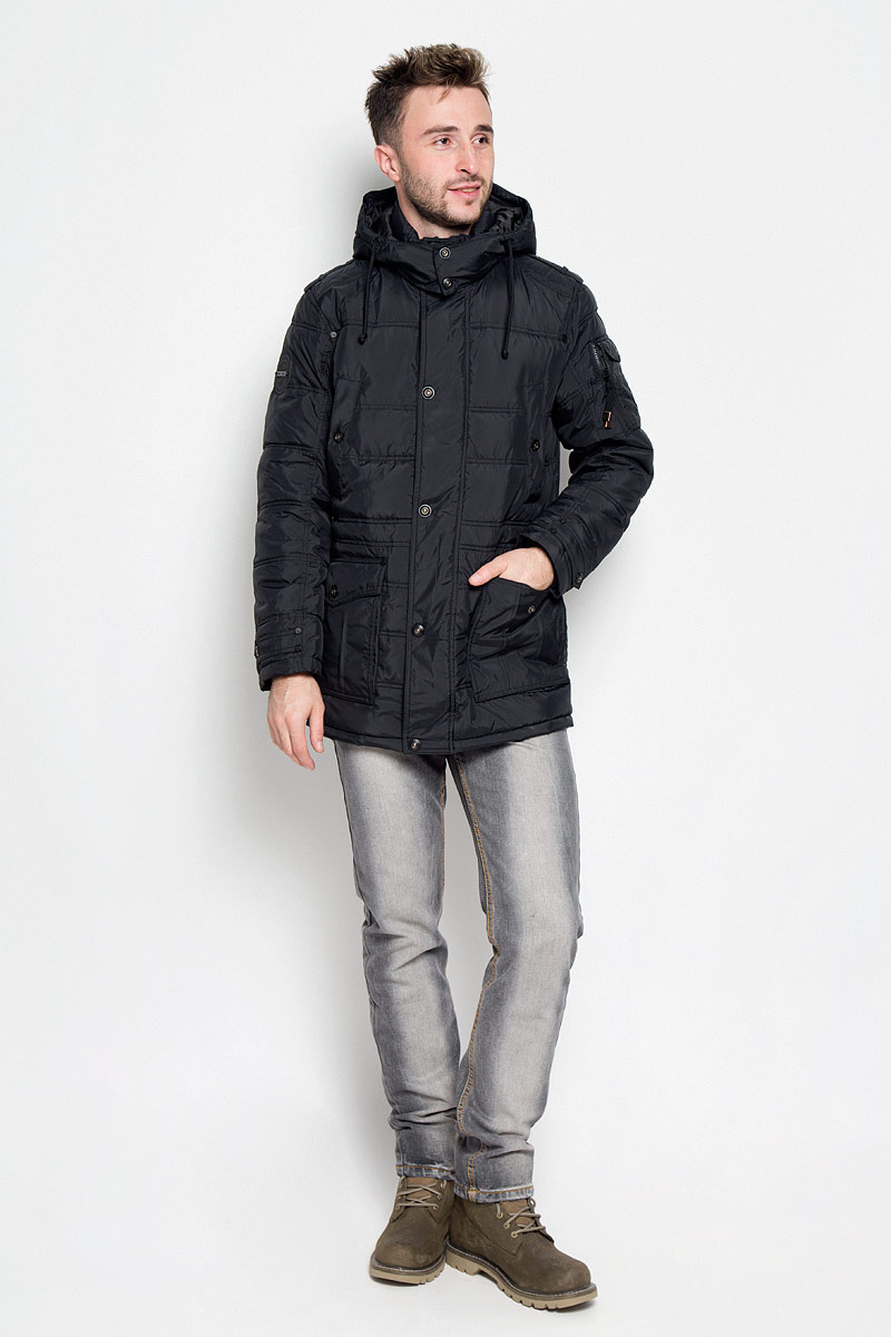 Куртка мужская Finn Flare, цвет: черный. A16-22037_200. Размер XL (52)A16-22037_200 Куртка мужская Finn Flare, цвет: черный. A16-22037_200. Размер XL (52)A16-22037_200Стильная мужская куртка Finn Flare превосходно подойдет для прохладных дней. Куртка выполнена из полиэстера, она отлично защищает от дождя, снега и ветра, а наполнитель из синтепона превосходно сохраняет тепло. Модель с длинными рукавами и воротником-стойкой застегивается на застежку-молнию спереди и имеет ветрозащитный клапан на кнопках и съемный капюшон на кнопках. Объем капюшона регулируется при помощи шнурка-кулиски. Изделие дополнено двумя накладными карманами с клапанами на кнопках и двумя втачными карманами на кнопках спереди, а также двумя потайными карманами на застежках-молниях и внутренним втачным карманом на пуговице. На рукаве расположен накладной карман с клапаном на кнопке и втачной карман на застежке-молнии. Рукава дополнены внутренними трикотажными манжетами. Объем талии регулируется при помощи внутреннего шнурка-кулиски.Эта модная и комфортная куртка согреет вас в холодное время года и отлично подойдет как для прогулок, так и для активного отдыха.