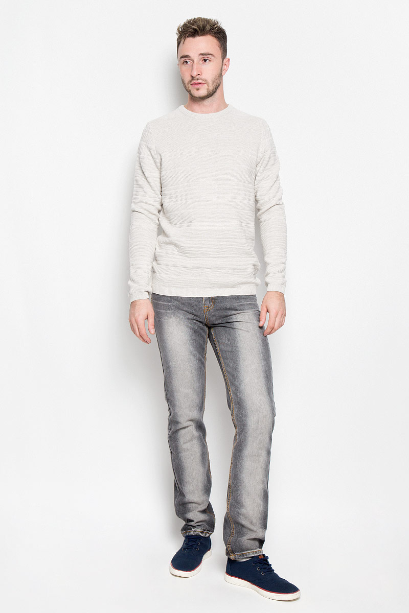 Джемпер мужской Tom Tailor Denim, цвет: серо-бежевый. 3021661.00.12_2608. Размер L (50)3021661.00.12_2608 Джемпер мужской Tom Tailor Denim, цвет: серо-бежевый. 3021661.00.12_2608. Размер L (50)3021661.00.12_2608Мужской джемпер Tom Tailor Denim, выполненный из натурального хлопка, станет стильным дополнением к вашему образу. Материал изделия мягкий, приятный на ощупь, не сковывает движения и позволяет коже дышать.Модель с круглым вырезом горловины и длинными рукавами оформлена вязаными фактурными полосками. Манжеты и низ джемпера связаны резинкой, что предотвращает деформацию при носке. Изделие украшено фирменной нашивкой. Современный дизайн и расцветка делают этот джемпер модным и стильным предметом мужской одежды, в нем вы всегда будете чувствовать себя уютно и комфортно!