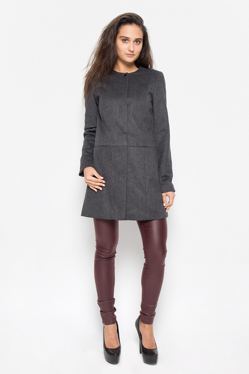 Пальто женское Vero Moda, цвет: серый. 10159255. Размер L (46)10159255_Dark Grey Melange Пальто женское Vero Moda, цвет: серый. 10159255. Размер L (46)10159255_Dark Grey MelangeУдобное женское пальто Vero Moda согреет вас в прохладную погоду и позволит выделиться из толпы. Модель с длинными рукавами и круглым вырезом горловины выполнена из полиэстера с добавлением шерсти, застегивается на кнопки спереди. Такое пальто надежно сохранит тепло и защитит вас от ветра и холода. Это модное и уютное пальто - отличный вариант для прогулок, оно подчеркнет ваш изысканный вкус и поможет создать неповторимый образ.