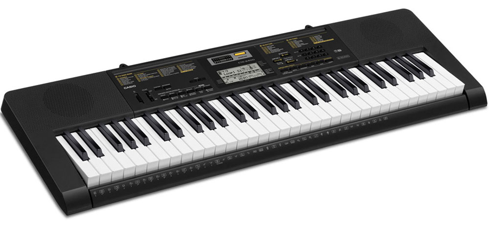 Casio CTK-2400, Black цифровой синтезаторCTK-2400 Casio CTK-2400, Black цифровой синтезаторCTK-2400Где бы вы не находились, компактный цифровой синтезатор Casio CTK-2400 сможет собрать воедино все частички вашего музыкального опыта, и выразить его в вашей игре. Насладитесь качеством 400 тембров процессора AHL и познакомьтесь с улучшенной функцией семплирования. Используя встроенный микрофон, легко создавать семплы, которые могут использоваться как часть ритмического аккомпанемента и эффекты. Дополнительные возможности, такие, как 150 стилей и пошаговая обучающая система сделают знакомство с миром музыки еще более интересным и увлекательным.MIDI: стандарт GM 1