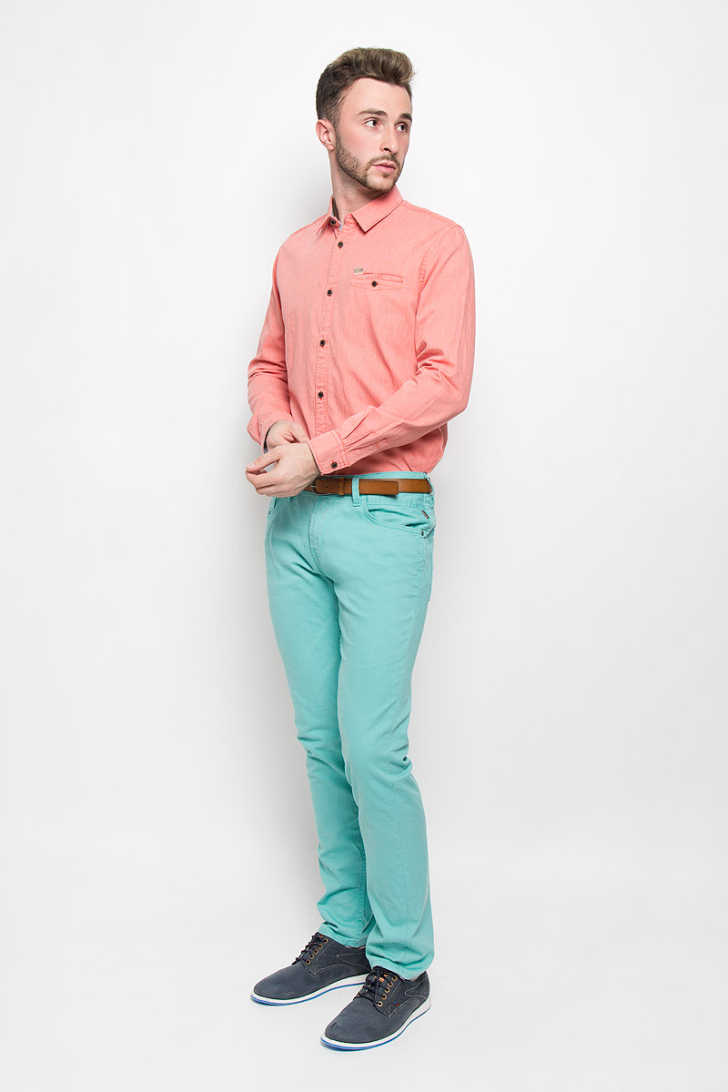 Рубашка мужская Tom Tailor, цвет: коралловый. 2032236.00.10_4265. Размер XL (52)2032236.00.10_4265 Рубашка мужская Tom Tailor, цвет: коралловый. 2032236.00.10_4265. Размер XL (52)2032236.00.10_4265Стильная мужская рубашка Tom Tailor, изготовленная из натурального хлопка, необычайно мягкая и приятная на ощупь, не сковывает движения и позволяет коже дышать, не раздражает даже самую нежную и чувствительную кожу, обеспечивая наибольший комфорт.Модная рубашка с длинными рукавами и отложным воротником застегивается на пуговицы. Рукава дополнены манжетами на пуговицах. На груди модель оформлена врезным карманом на пуговице.Эта рубашка - идеальный вариант для повседневного гардероба. Такая модель порадует настоящих ценителей комфорта и практичности!