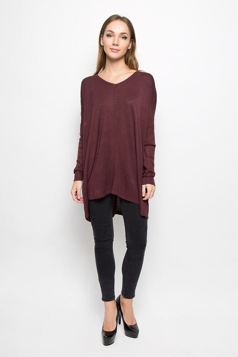 Джемпер женский Vero Moda, цвет: шоколадный. 10161148. Размер M (44)10161148_Decadent Chocolate Джемпер женский Vero Moda, цвет: шоколадный. 10161148. Размер M (44)10161148_Decadent ChocolateЖенский джемпер Vero Moda изготовлен из необычайно мягкого и тактильно приятного материала. Изделие не стесняет движений, хорошо пропускает воздух. Модель со спущенной линией плеча и длинными рукавами имеет V-образный вырез горловины. Джемпер свободного кроя - идеальный вариант для создания образа в стиле Casual. Он подарит вам уют и комфорт в течение всего дня!