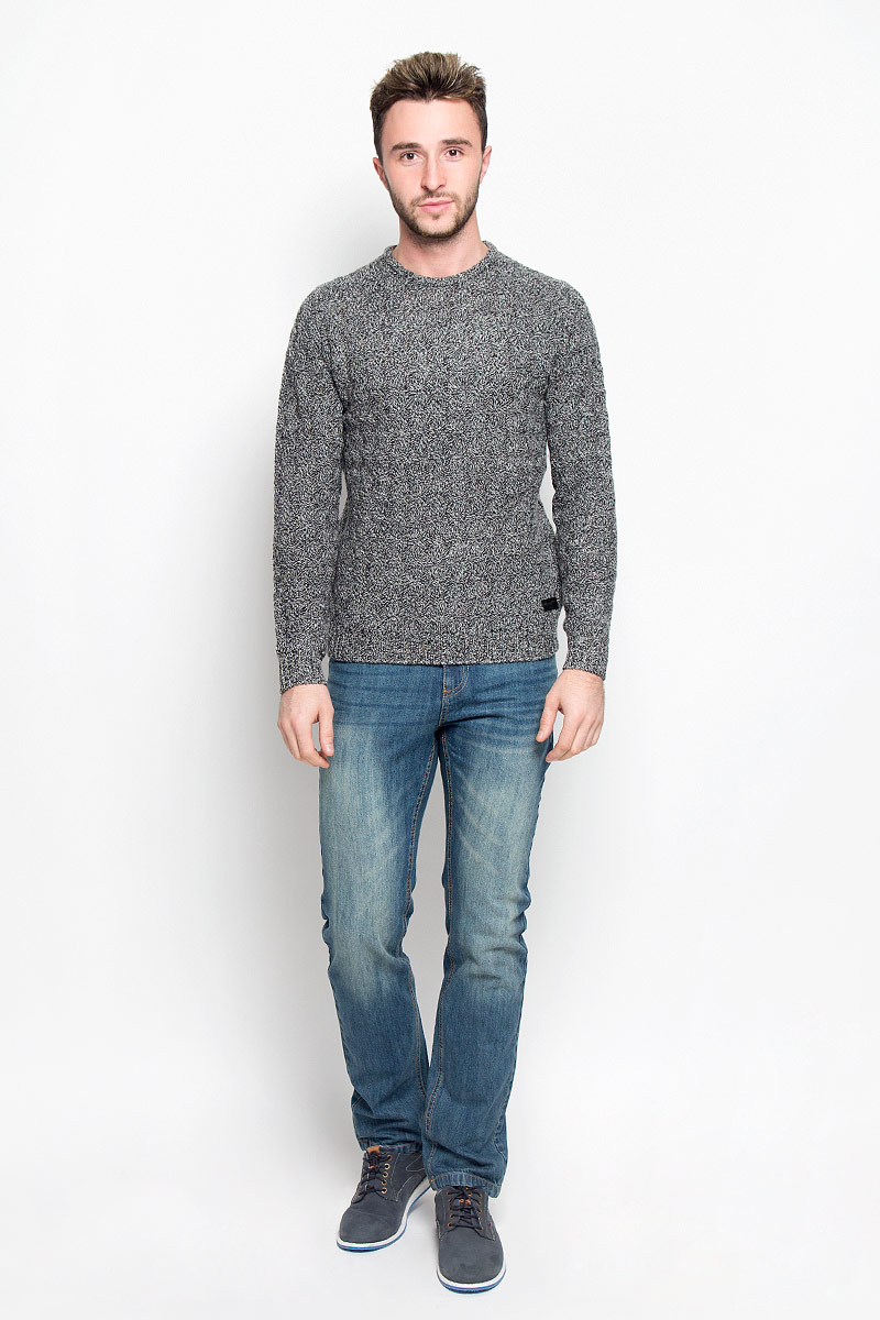 Джемпер мужской Wrangler, цвет: серо-черный. W8571R201. Размер XXL (54)W8571R201 Джемпер мужской Wrangler, цвет: серо-черный. W8571R201. Размер XXL (54)W8571R201Стильный мужской джемпер Wrangler, выполненный из высококачественной 100% шерсти, необычайно мягкий и приятный на ощупь, не сковывает движения, обеспечивая наибольший комфорт. Модель с круглым вырезом горловины и длинными рукавами идеально гармонирует с любыми предметами одежды и будет уместен и на отдых, и на работу. Низ изделия, горловина и манжеты связаны широкой резинкой, что предотвращает деформацию при носке. Изделие выполнено фирменной вязкой. Мягкий и уютный джемпер станет прекрасным дополнением вашего гардероба.
