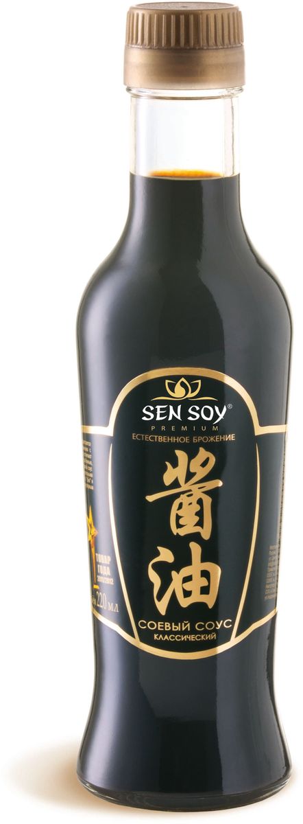 Sen Soy Соевый соус классический, 220 мл4607041132101 Sen Soy Соевый соус классический, 220 мл4607041132101Соевый соус Сэн Сой Премиум Классический готовится методом естественного брожения и подвергается более длительной выдержке по сравнению с обычным соевым соусом, и поэтому отличается более насыщенной консистенцией, а также особенным и неповторимым вкусом. Именно такой соус лучше всего сочетается с деликатесными морепродуктами. Японцы его называют сёю и подают к суши и роллам, столь популярным во всем мире. Оригинальная стеклянная бутылка, выполненная в японском стиле, будет очень изящно выглядеть на вашем столе.