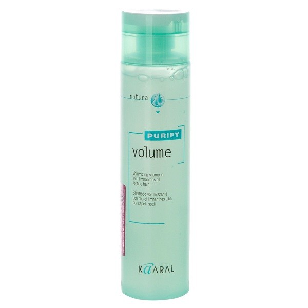 Kaaral Шампунь-объем для тонких волос Purify Volume Shampoo, 250 млkaaral1205 Kaaral Шампунь-объем для тонких волос Purify Volume Shampoo, 250 млkaaral1205Нейтральный PH шампунь, на катионовой основе. Обеспечивает деликатный уход. Обладает эффектом двойного действия. Комбинация масла семян пенника лугового, состав которого обогащен жирными кислотами и гидролизованного коллагена, способствует восстановлению эластичности волос и придает им дополнительный объем, силу и блеск. Не содержит силикон. Не утяжеляет волосы.