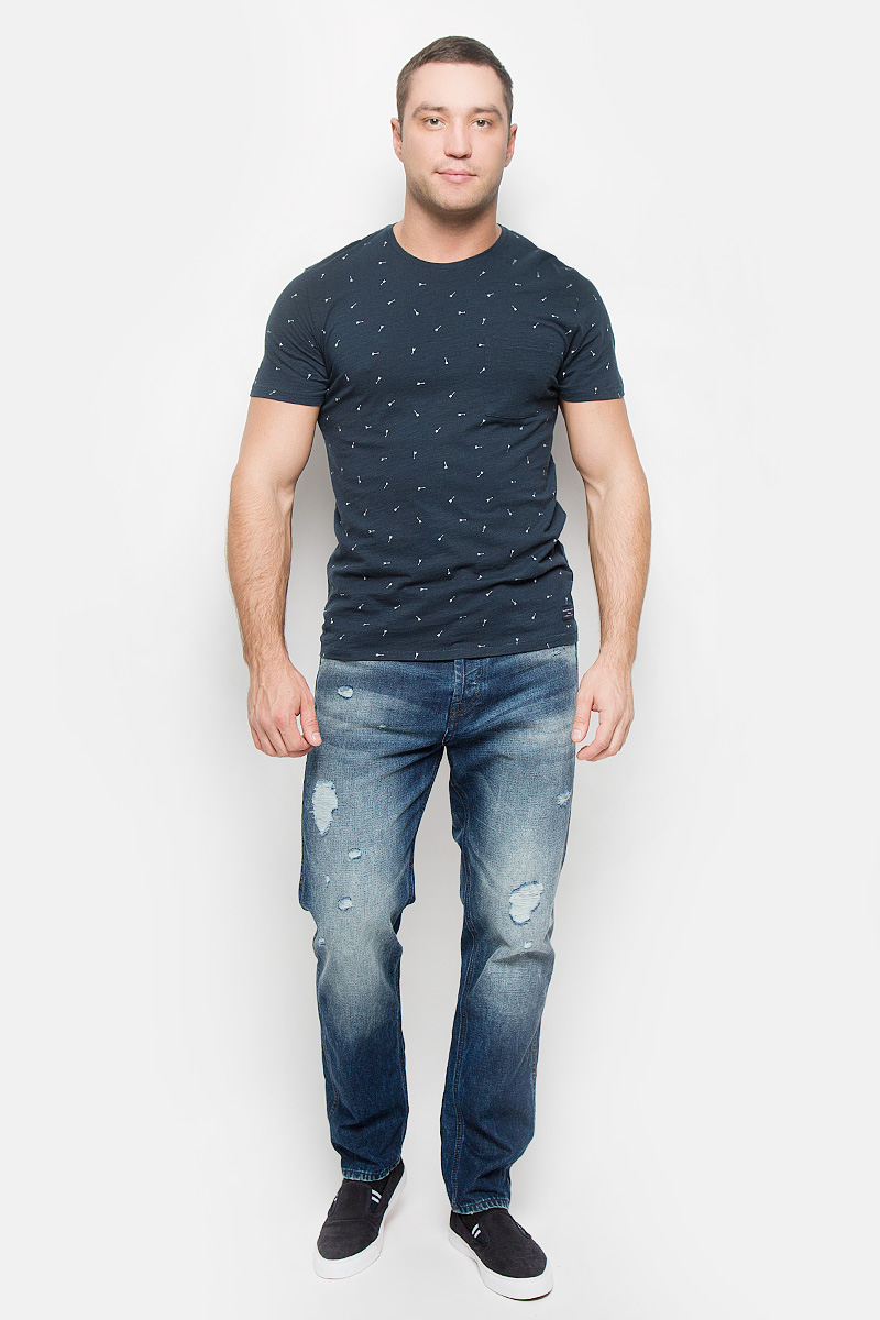 Футболка мужская Selected Homme, цвет: темно-синий. 16051436. Размер XL (50)16051436_Blueberry Футболка мужская Selected Homme, цвет: темно-синий. 16051436. Размер XL (50)16051436_BlueberryСтильная мужская футболка Selected Homme, выполненная из хлопка с добавлением вискозы, обладает высокой теплопроводностью, воздухопроницаемостью и гигроскопичностью. Она необычайно мягкая и приятная на ощупь, не сковывает движения и превосходно пропускает воздух. Такая футболка превосходно подойдет как для занятий спортом, так и для повседневной носки. Модель с короткими рукавами и круглым вырезом горловины - идеальный вариант для создания модного современного образа. Футболка дополнена накладным нагрудным карманом и украшена принтом в виде стрел. Эта модель подарит вам комфорт в течение всего дня и послужит замечательным дополнением к вашему гардеробу.
