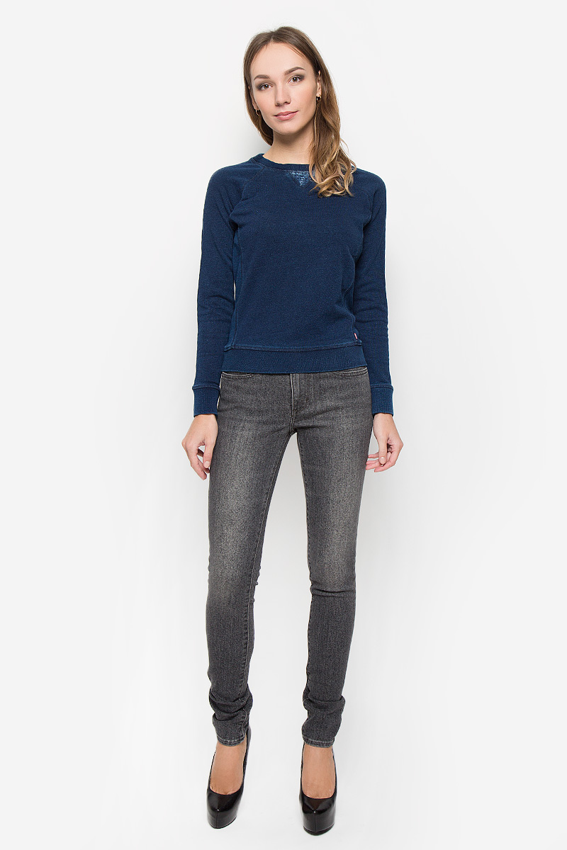 Толстовка женская Levis®, цвет: темно-синий джинс. 2352600050. Размер S (44)2352600050 Толстовка женская Levis®, цвет: темно-синий джинс. 2352600050. Размер S (44)2352600050Стильная толстовка Levis®, выполненная из высококачественного хлопка, обладает высокой теплопроводностью, воздухопроницаемостью и гигроскопичностью, позволяет коже дышать.Толстовка с длинными рукавами-реглан и круглым вырезом горловины выполнена в лаконичном однотонном стиле. Низ, горловина и рукава изделия дополнены трикотажными резинками. Изнаночная сторона изделия выполнена небольшими петельками, что служит для поддержания тепла и обеспечивает комфорт.