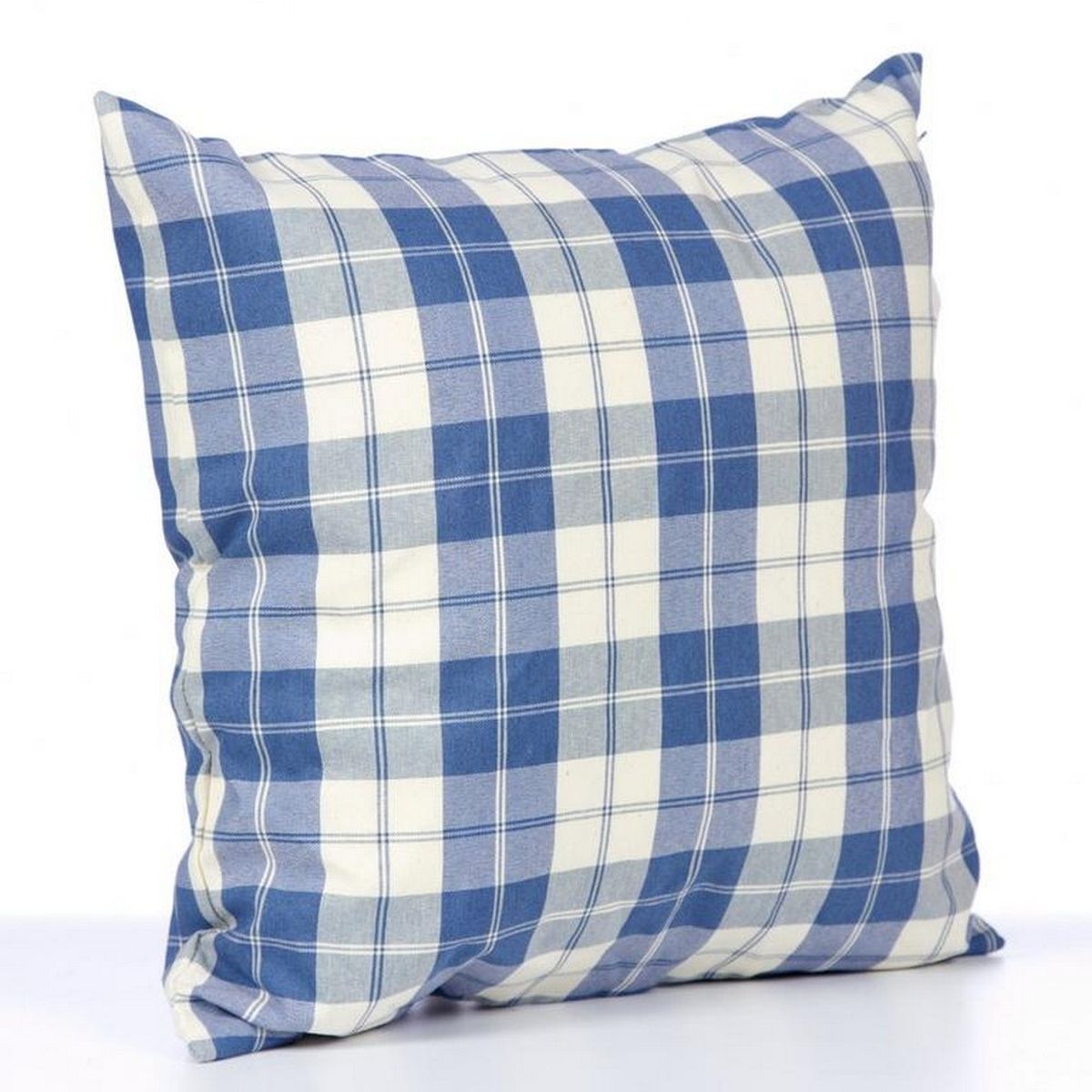 Подушка декоративная KauffOrt Коттедж, цвет: синий, 39 x 39 см3122113640 Подушка декоративная KauffOrt Коттедж, цвет: синий, 39 x 39 см3122113640Декоративная подушка Коттедж прекрасно дополнит интерьер спальни или гостиной. Чехол подушки выполнен из 55% хлопка, 30% полиэстера, 15% акрила. Внутри находится мягкий наполнитель. Чехол легко снимается благодаря потайной молнии.